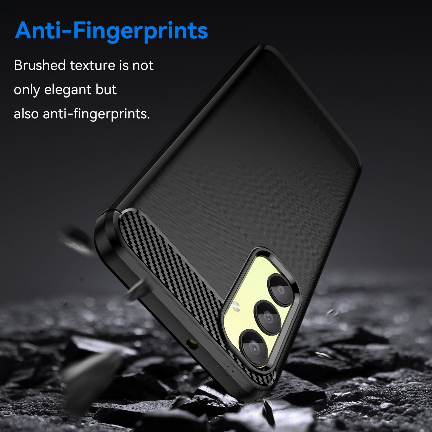 Funda de teléfono negra. Texto: Anti-huellas dactilares. La funda se está cayendo. Textura cepillada y detalles de fibra de carbono.