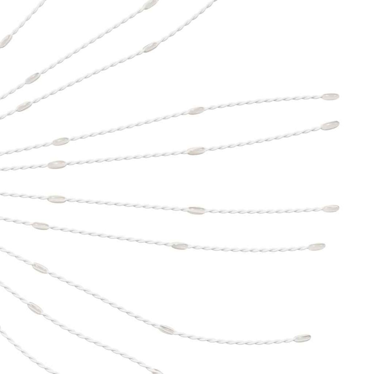 Nahaufnahme von weißen Drähten mit kleinen, oval geformten Lichtern.