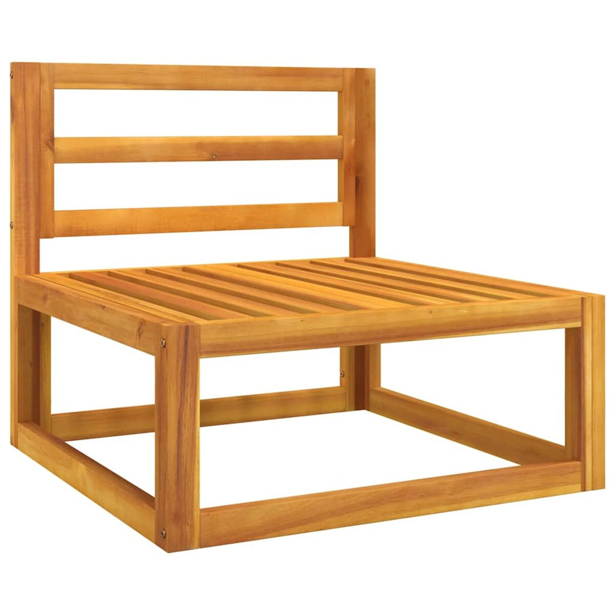Holz-Außenstuhl mit drei Rückenleisten und einer Sitzfläche mit Latten.