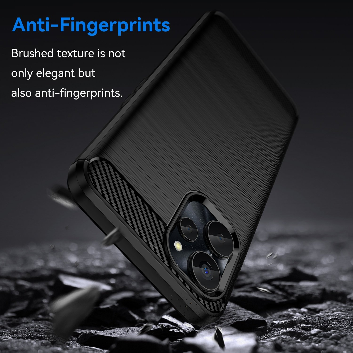 Una funda negra para teléfono, en ángulo, con textura de fibra de carbono. Texto: Anti-huellas.