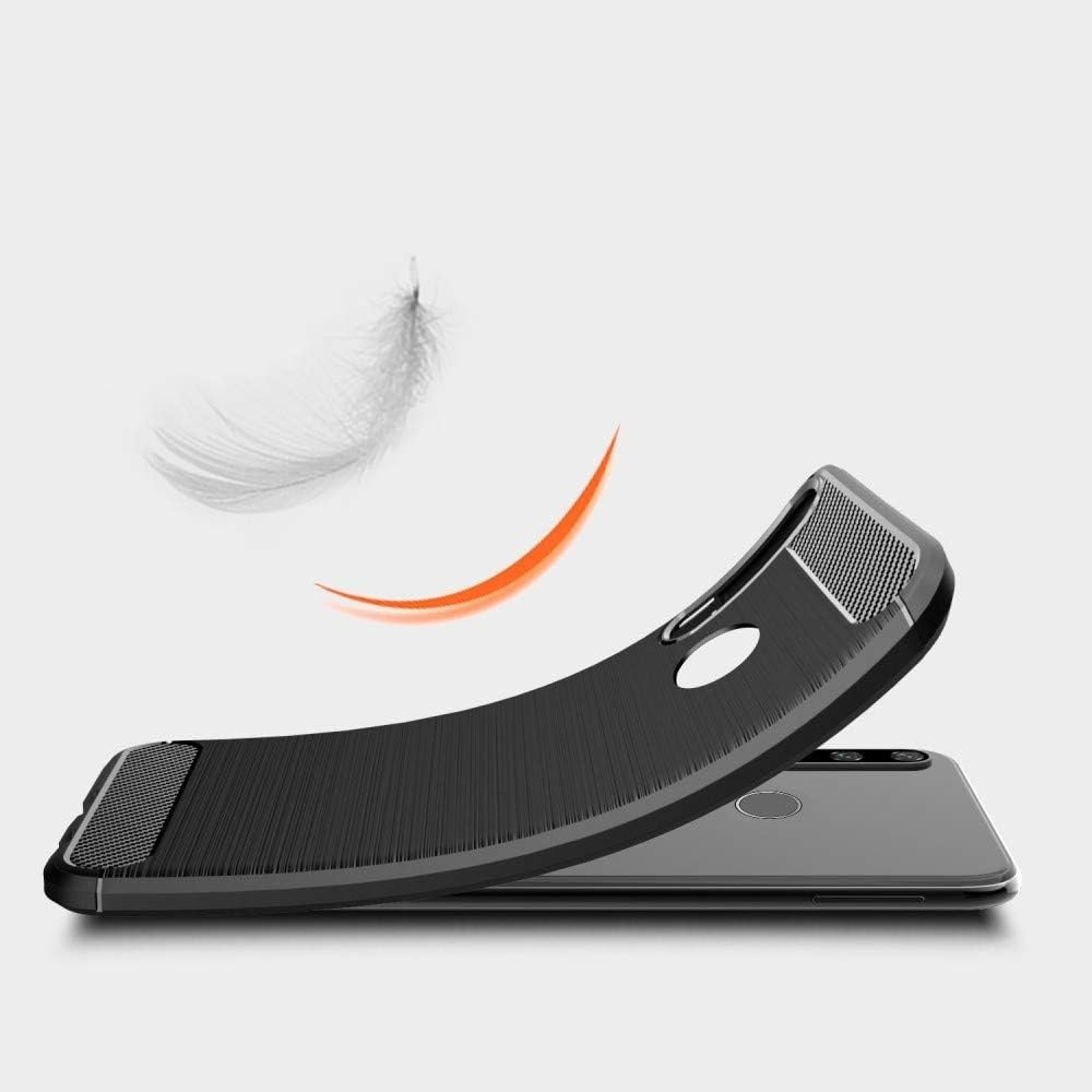 Funda negra para teléfono. Una pluma flota sobre la funda, mostrando una superficie texturizada.