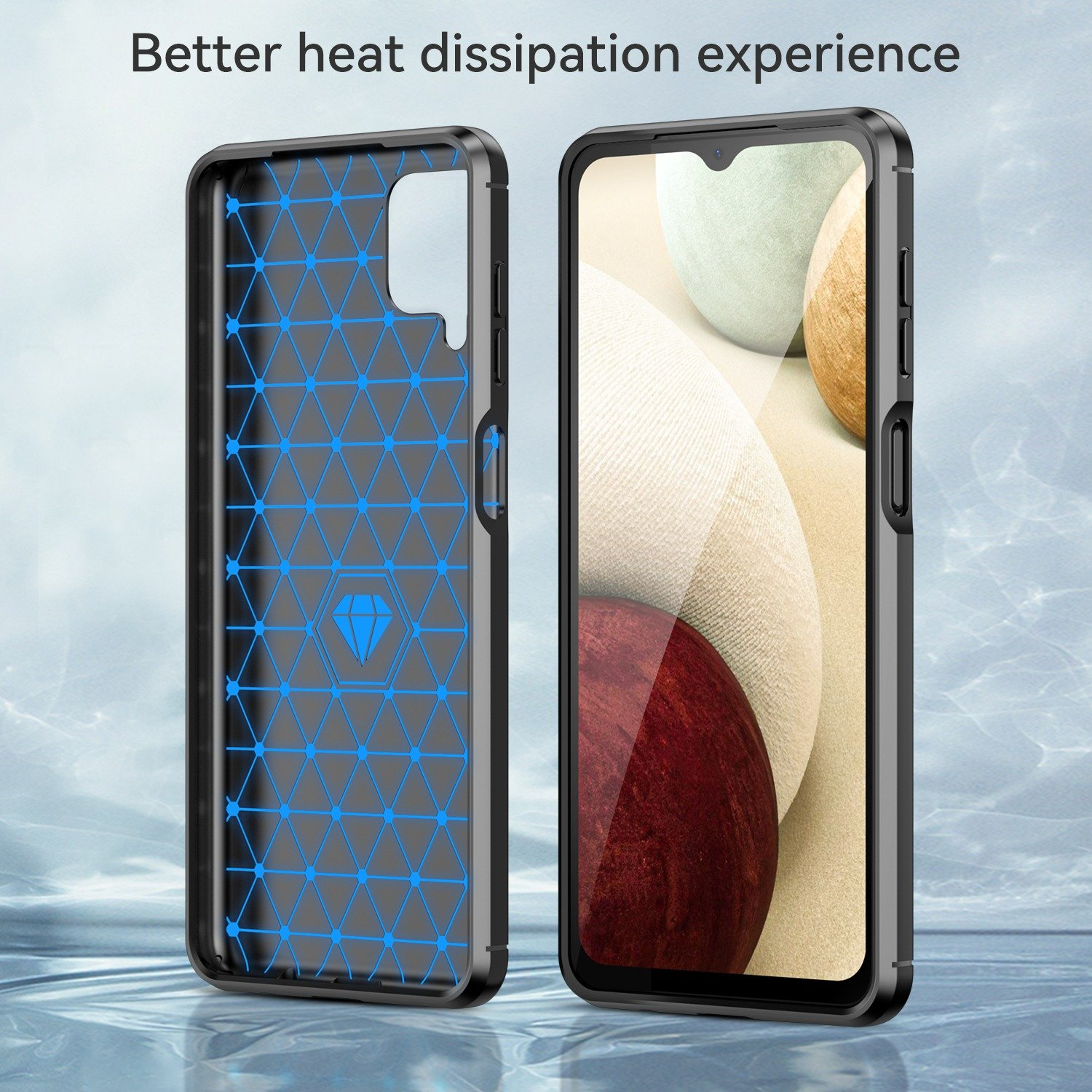 Funda de teléfono con patrón azul y teléfono con fondo abstracto.