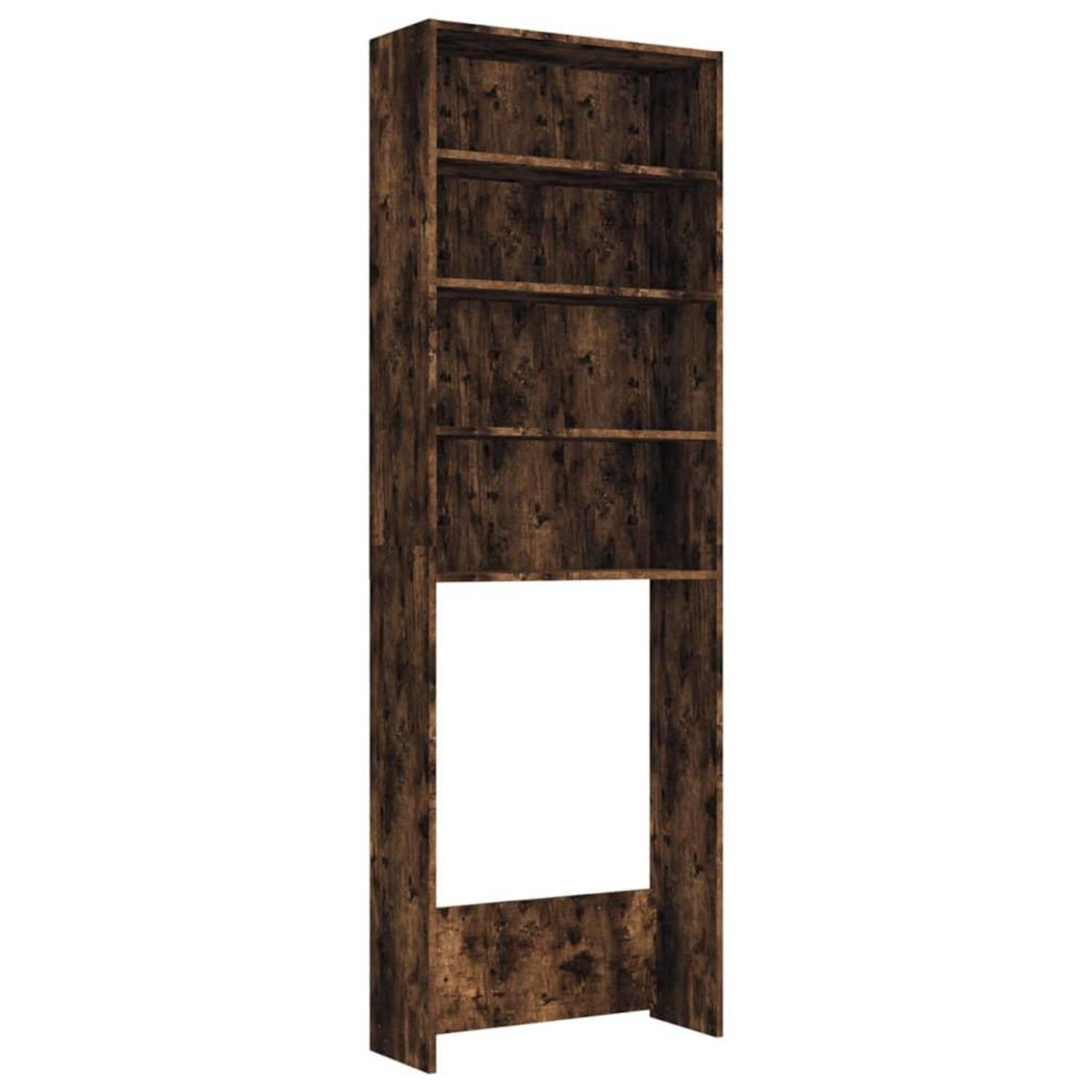 Ein hoher Holzschrank mit Regalen und einem leeren Raum, der Hintergrund ist weiß.