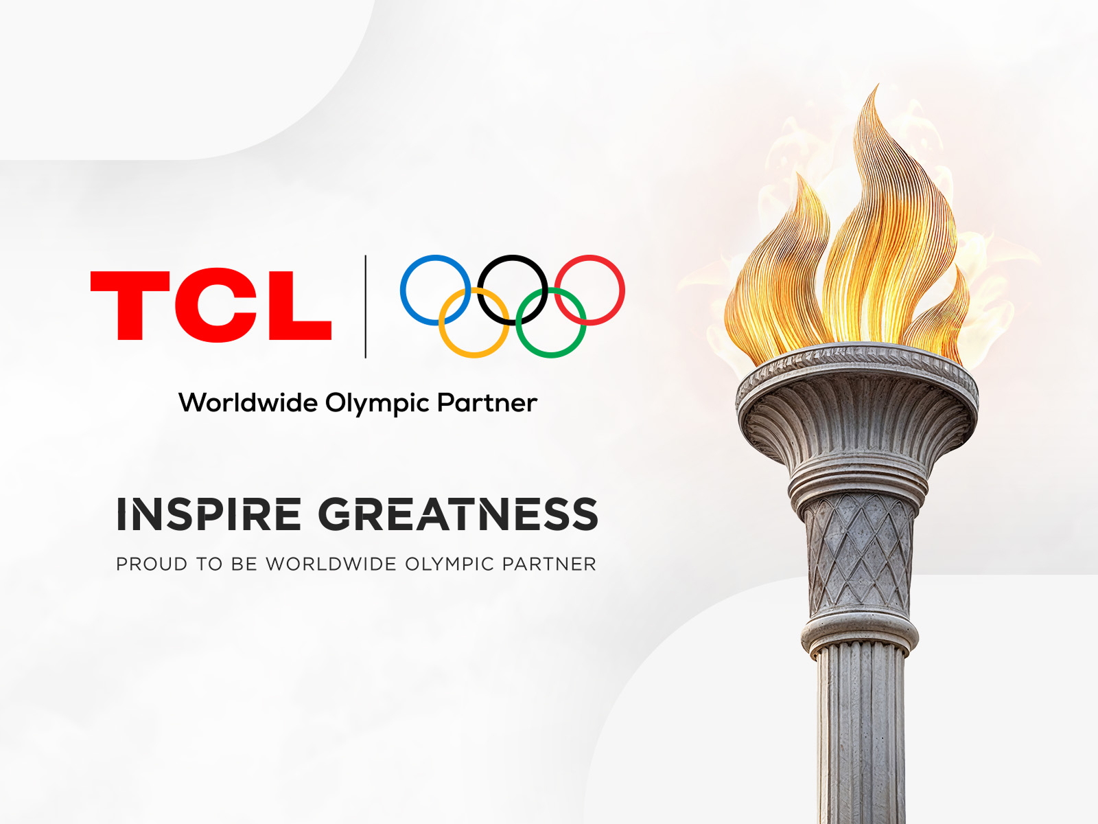 Logo TCL con i cerchi olimpici e una torcia, che promuove una partnership.