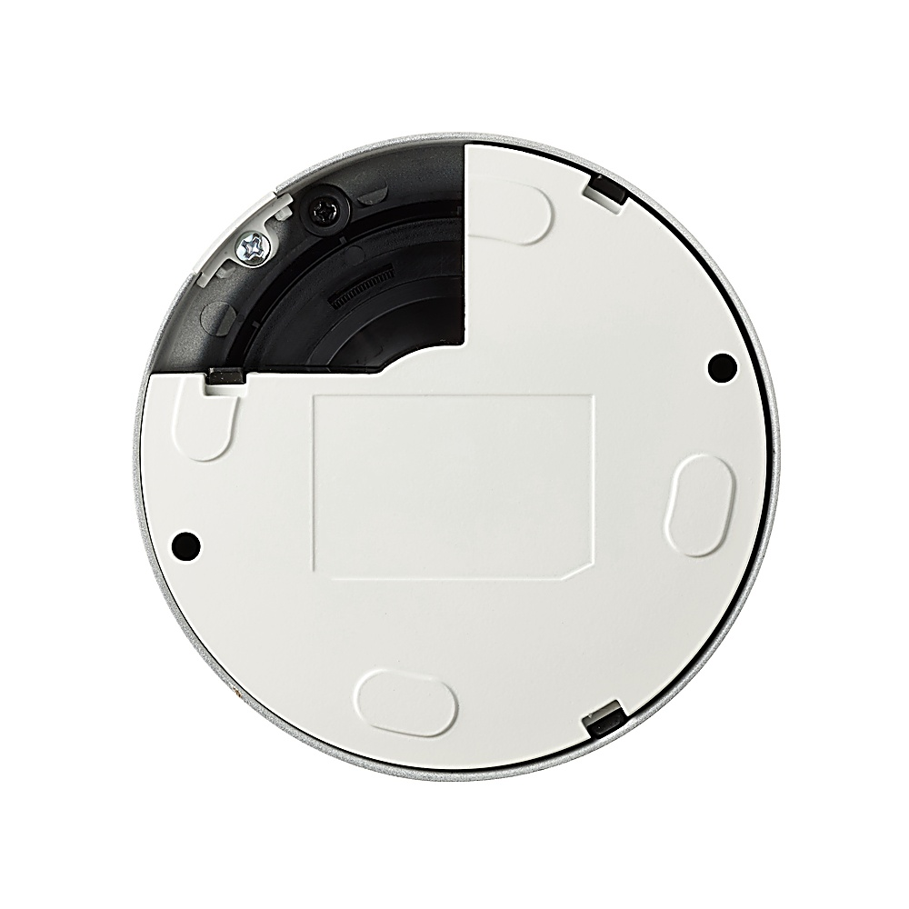 Spód białej kamery monitoringu z osprzętem montażowym, na białym tle.