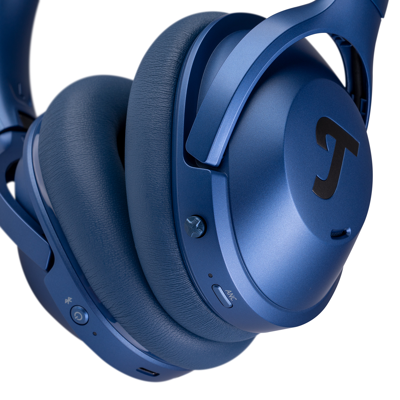 Niebieskie słuchawki nauszne z logo Teufel na białym tle.