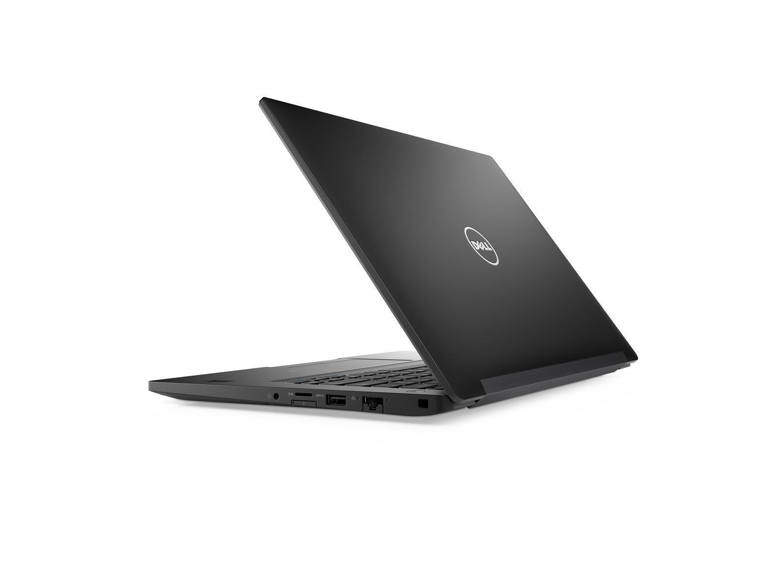 Schwarzer Dell Laptop, teilweise geöffnet, zeigt Anschlüsse auf weißem Hintergrund.