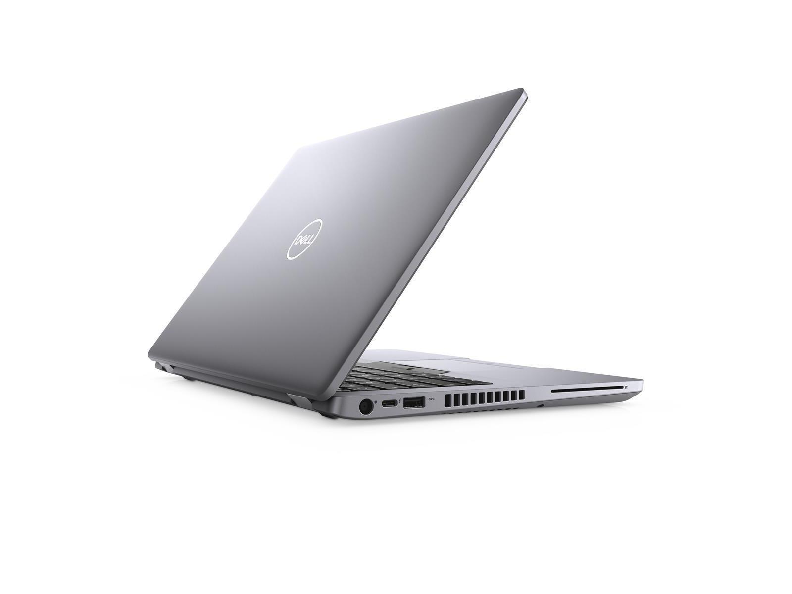 Ein grauer Dell Laptop, leicht geöffnet, auf weißem Hintergrund.