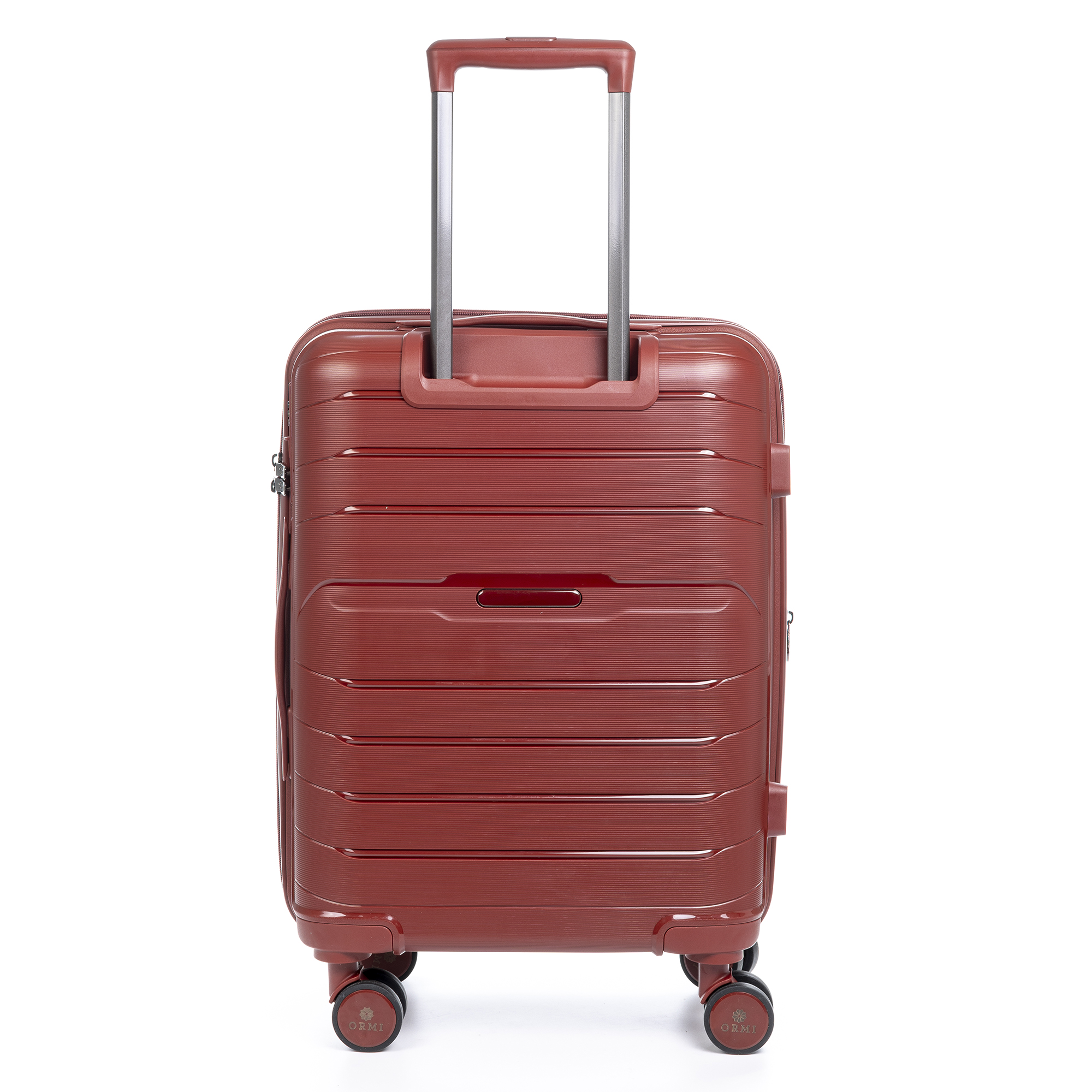 Una maleta roja con ruedas y asa retráctil, sobre un fondo blanco.