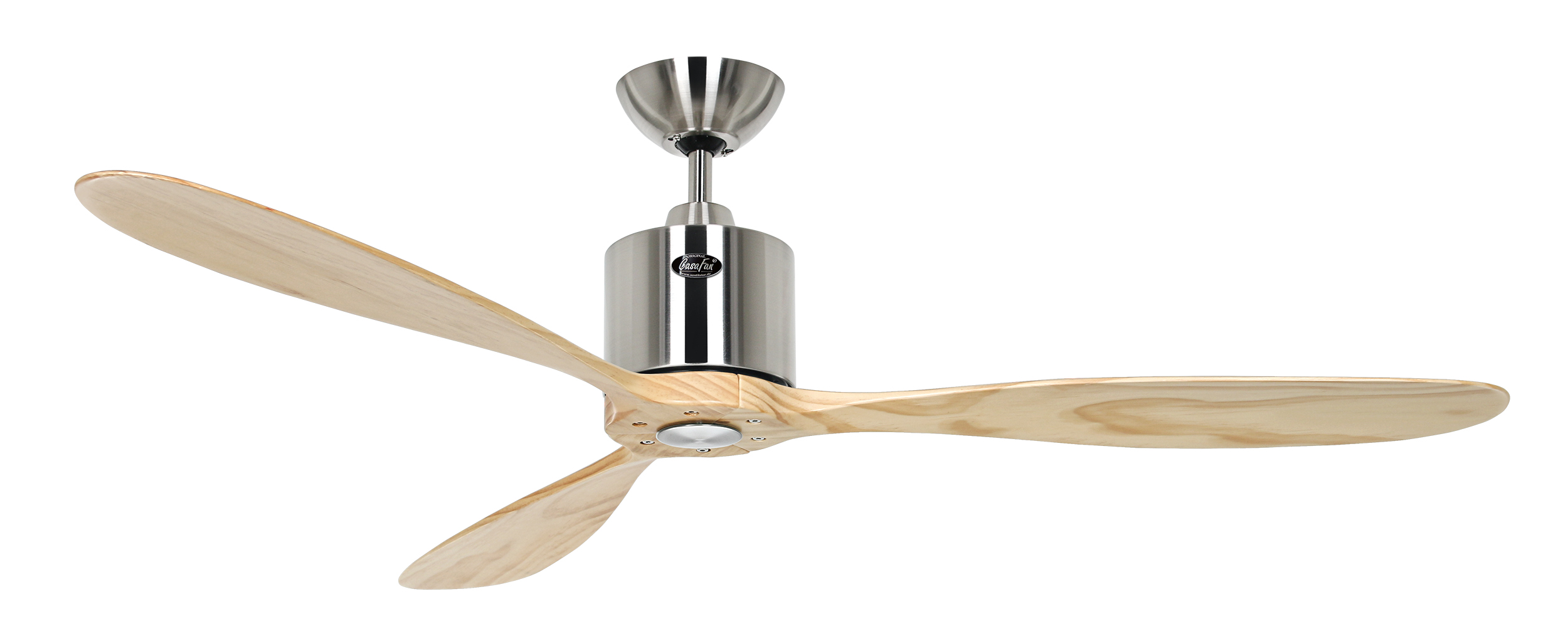 Un ventilatore a soffitto con pale in legno e un alloggiamento del motore argentato.