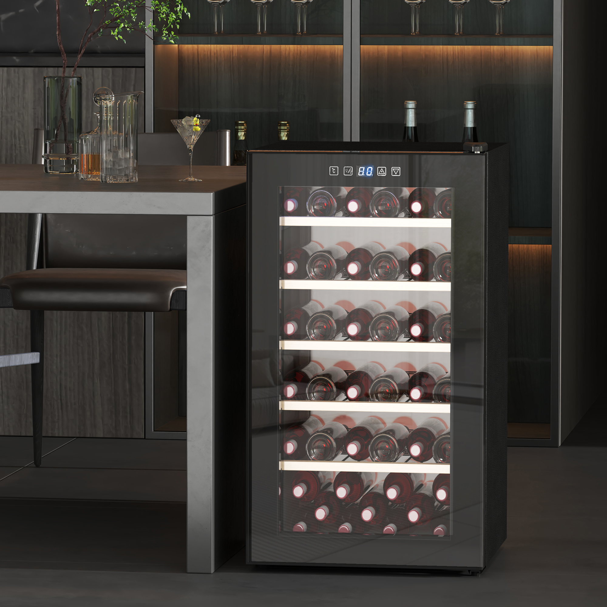 Un refrigeratore di vino nero con bottiglie di vino, in un ambiente bar moderno.