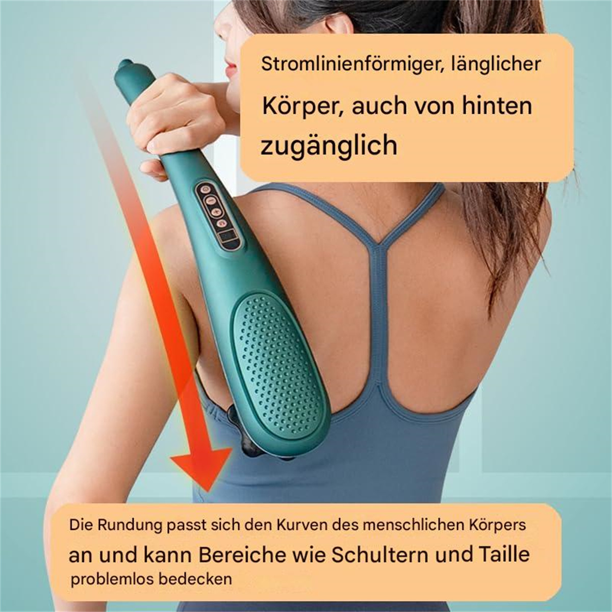 Eine Frau benutzt ein Massagegerät auf ihrem Rücken. Das Gerät hat eine abgerundete Form und einen Griff.