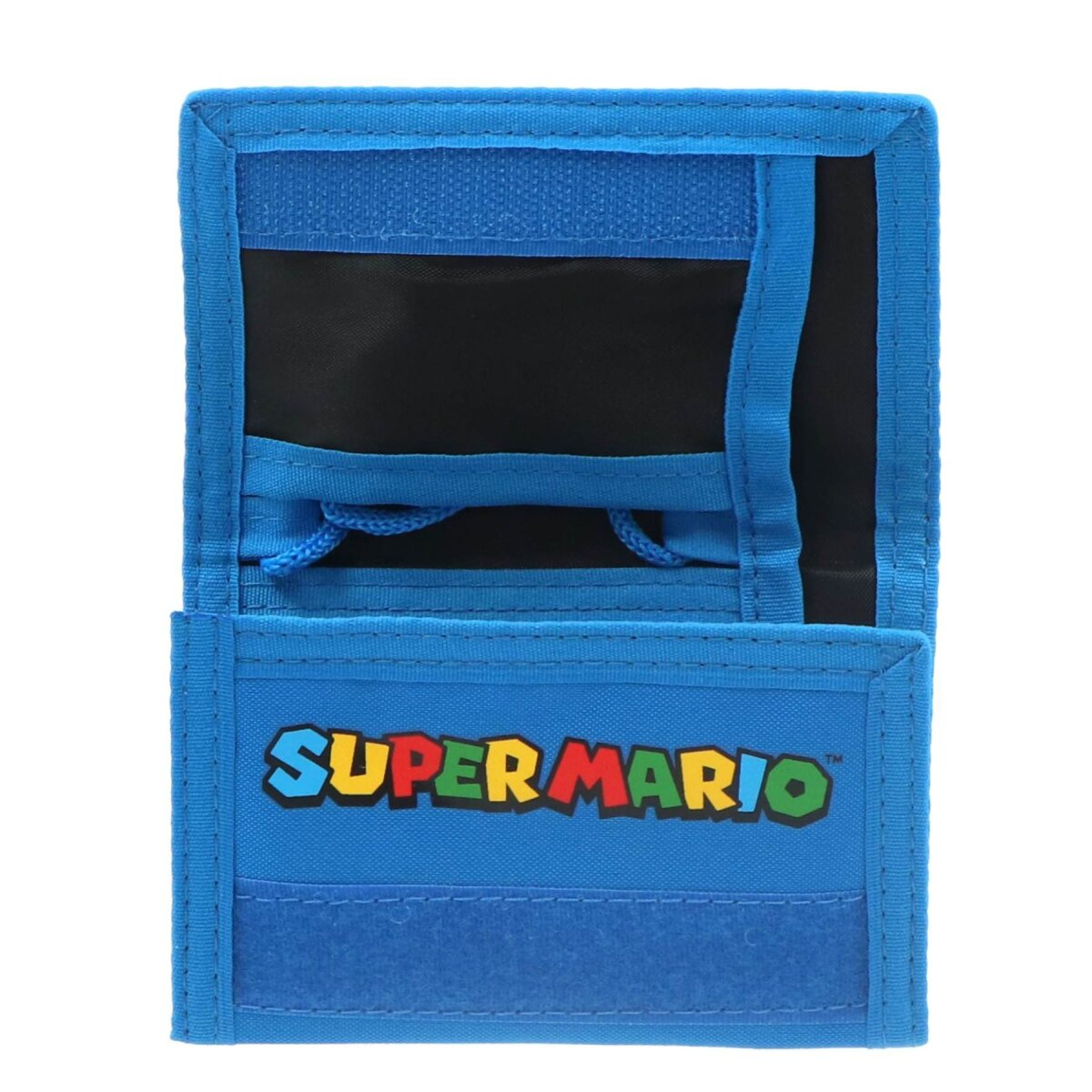 Blauwe Super Mario portemonnee. De naam is in meerdere kleuren. De portemonnee heeft een klittenbandsluiting.