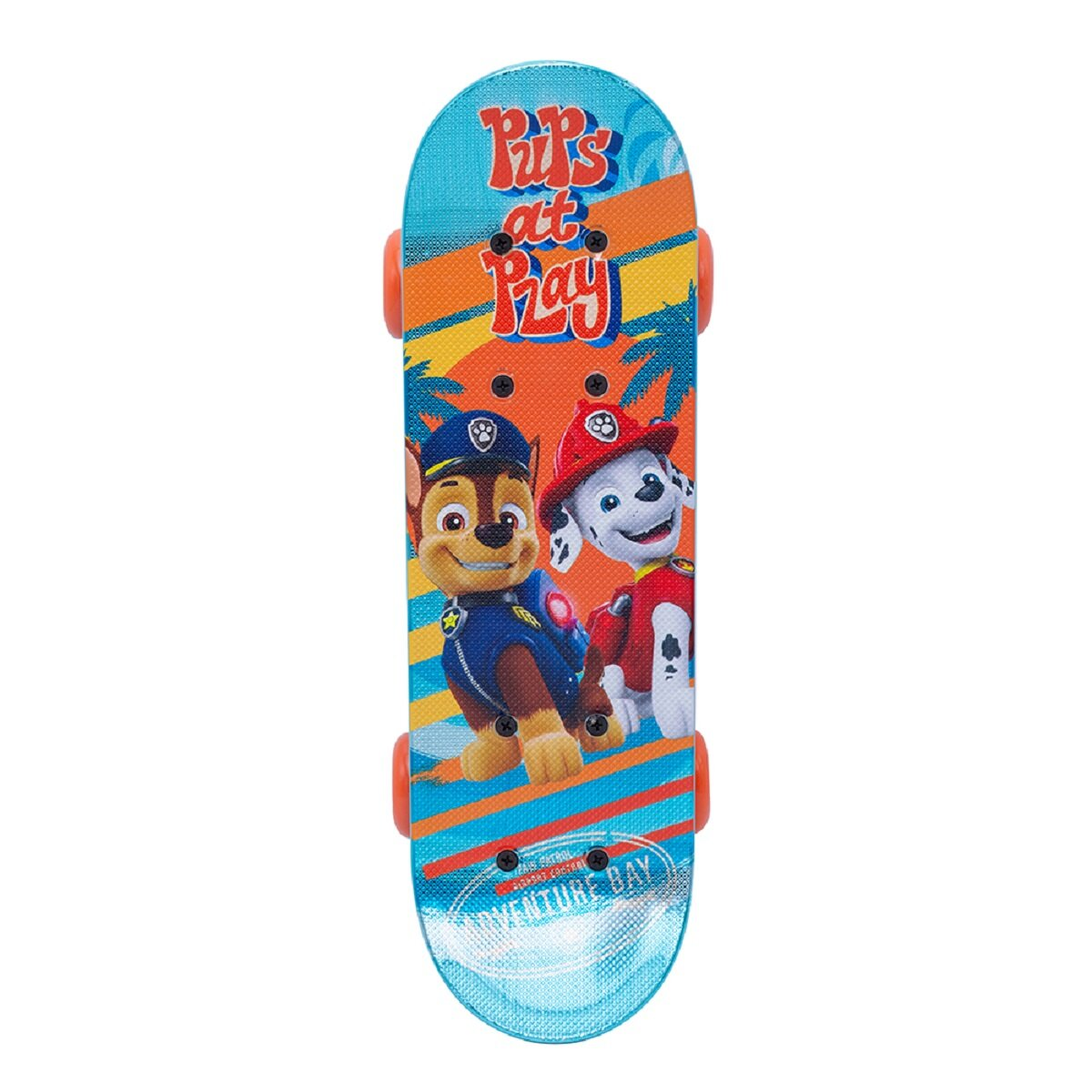 Ein blaues Skateboard mit Chase und Marshall von Paw Patrol. Das Board hat ein Strandthema.