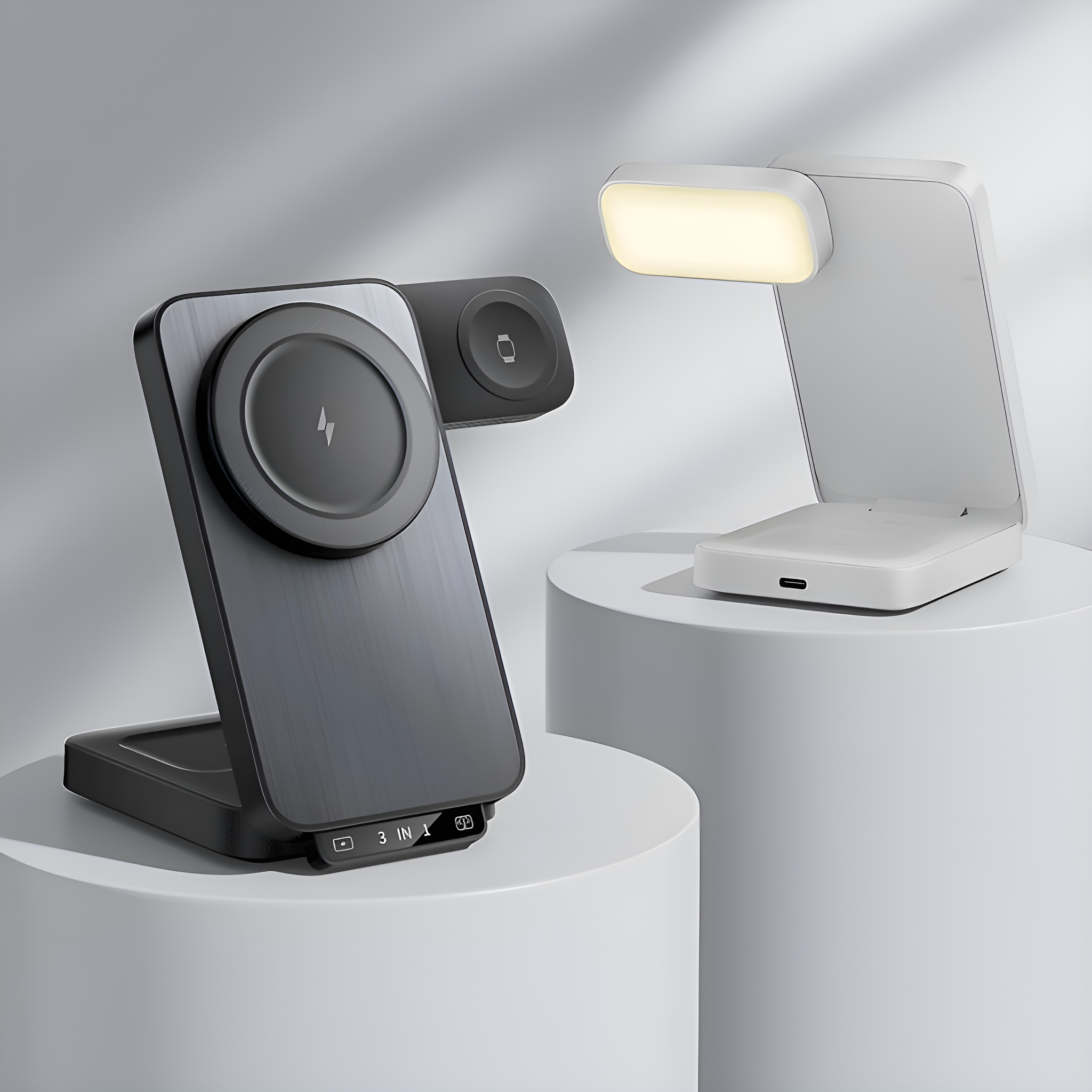 Schwarze und weiße kabellose Ladestation. Verfügt über eine Lampe und ein Ladepad.