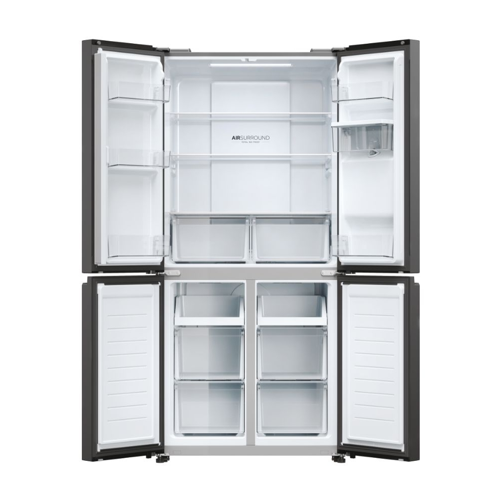 Etichetta energetica, sfondo bianco, con classi di efficienza energetica e icona lampadina.
