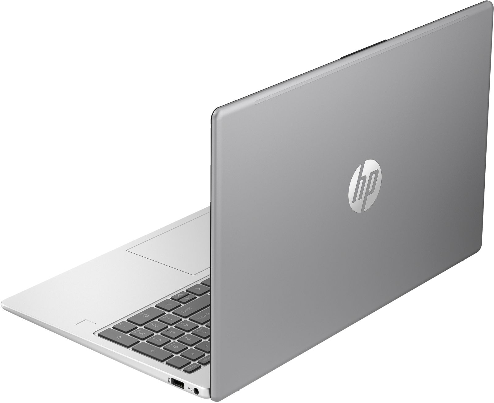 Srebrny laptop z tyłem skierowanym w stronę kamery. Widoczne jest logo HP. Klawiatura jest częściowo widoczna.