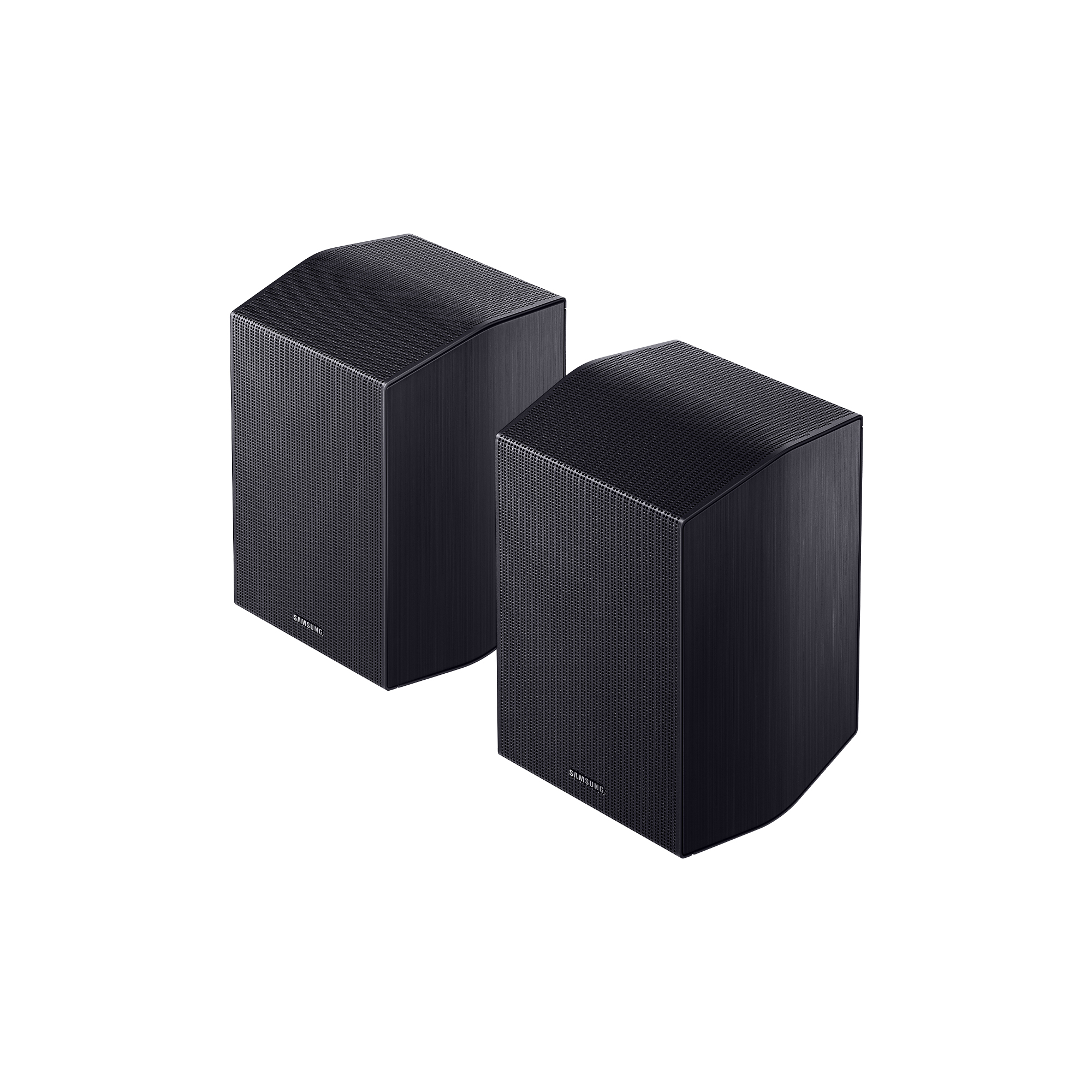 Un téléviseur avec barre de son et télécommande. Texte : 'One remote. Control your soundbar with your TV remote'.
