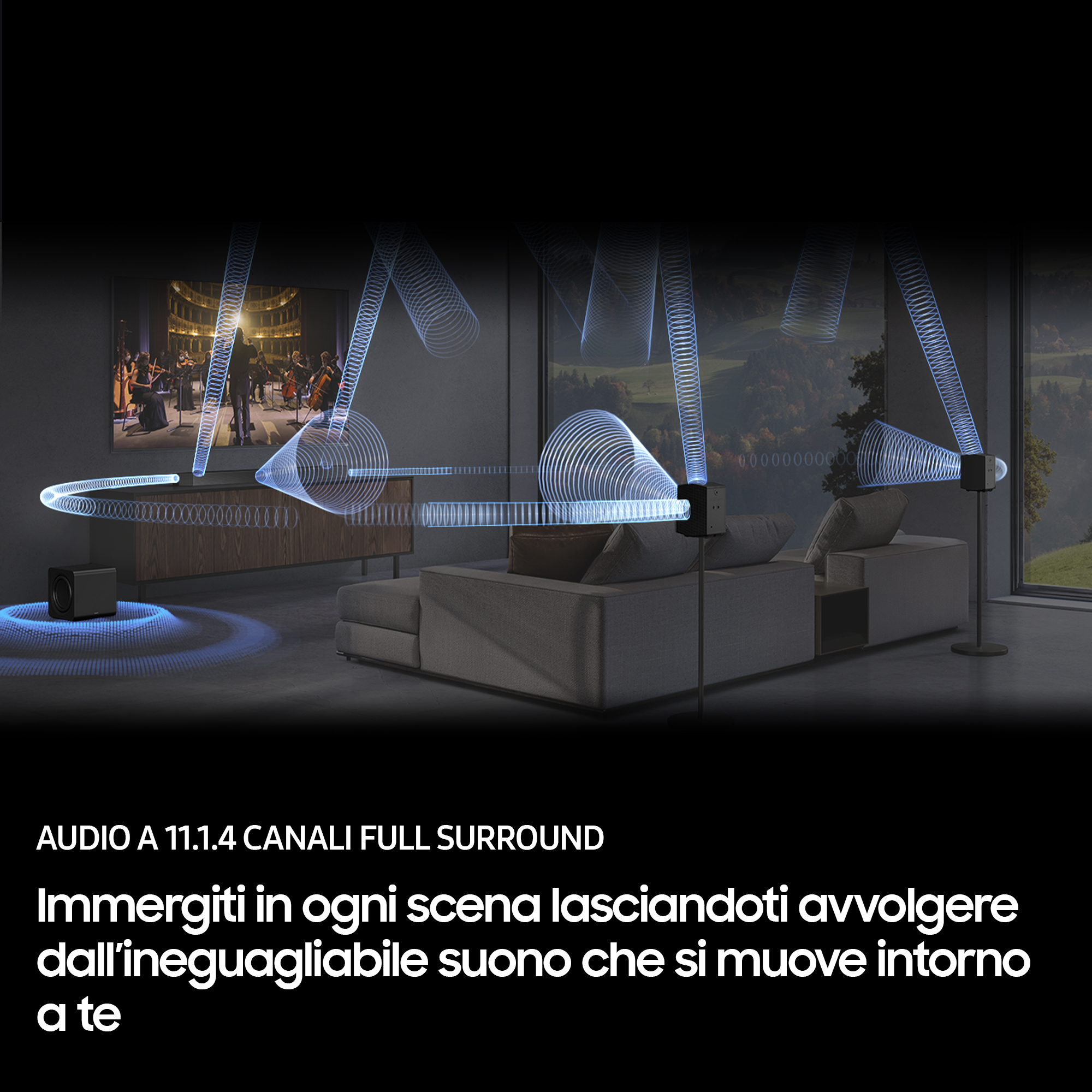 Salon z systemem dźwiękowym. Głośniki, kanapa i ekran z orkiestrą.