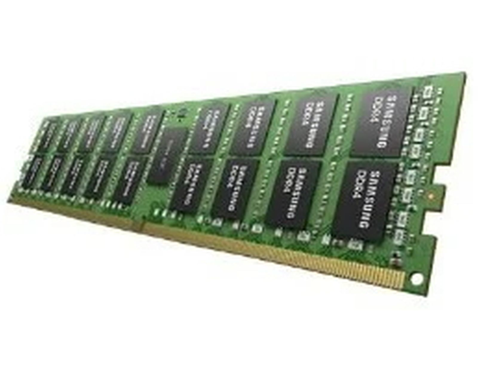 Une barrette de RAM verte avec plusieurs puces noires étiquetées 'SAMSUNG DDR4' est inclinée sur un fond blanc.