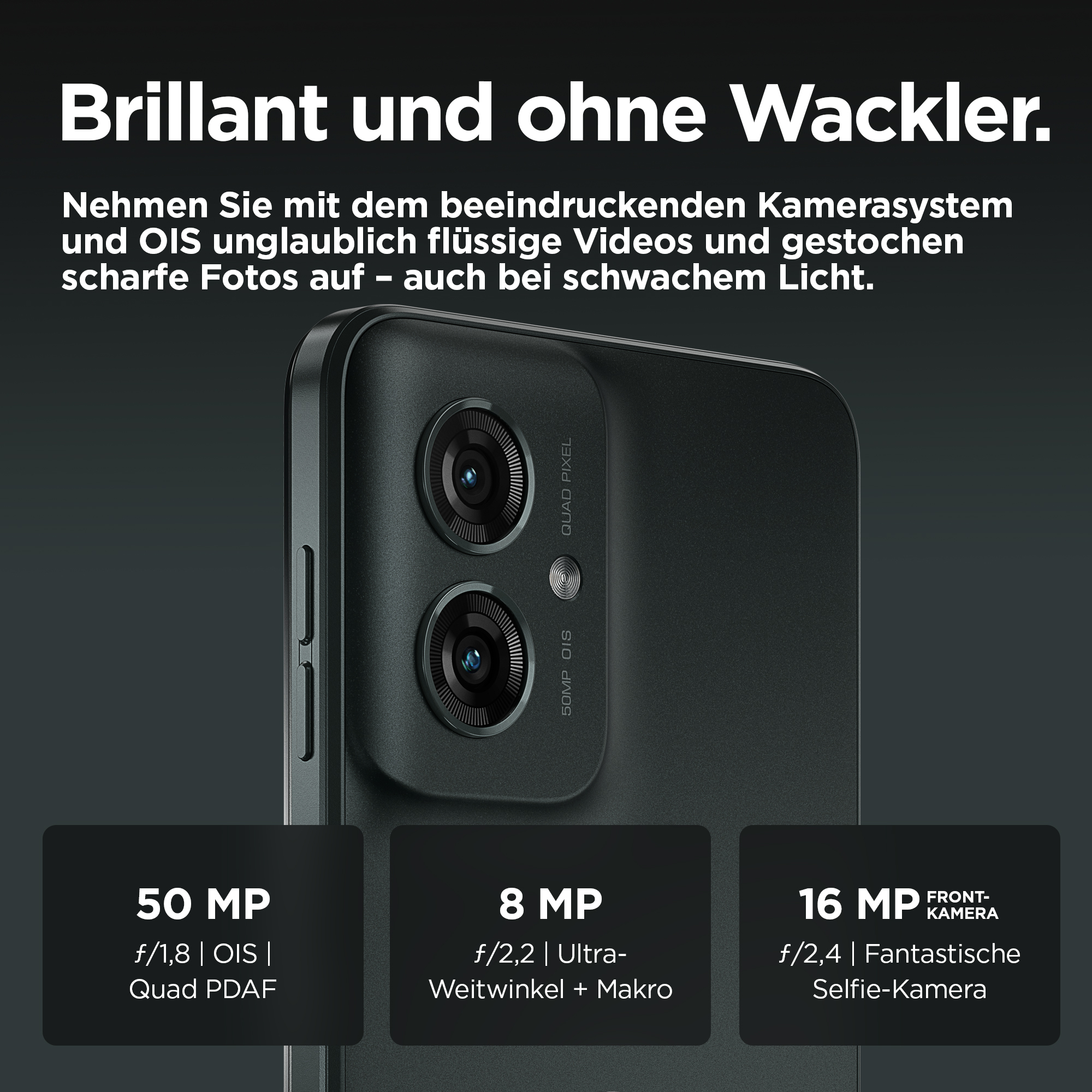 Zbliżenie smartfona z potrójnym aparatem i tekstem na ciemnym tle.