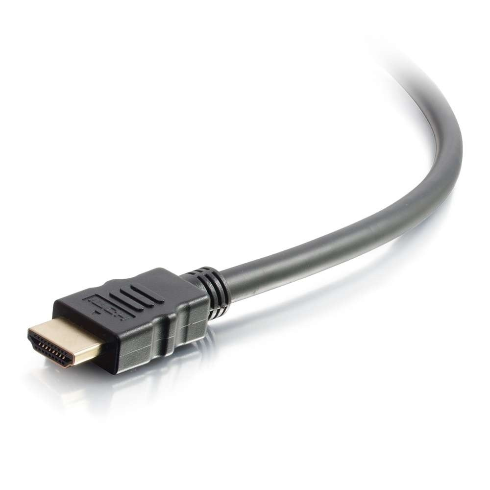 Cable HDMI negro. Un extremo es HDMI. Fondo blanco.