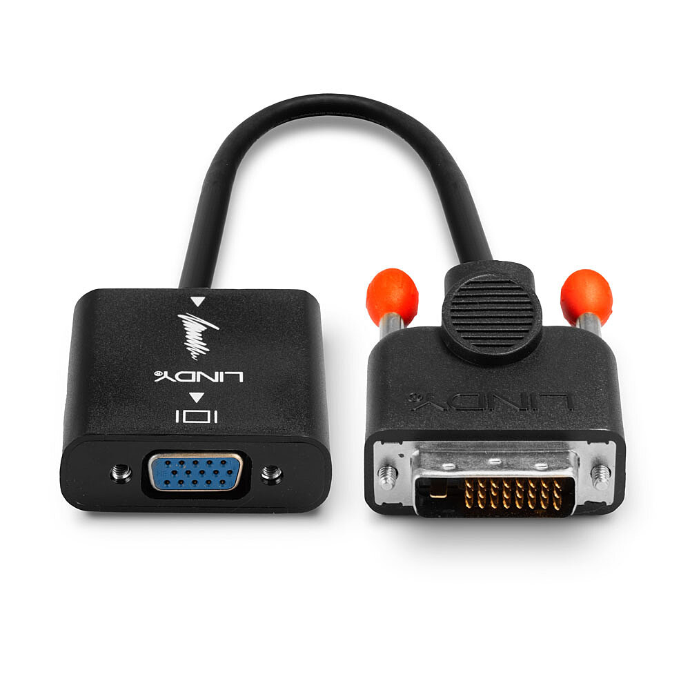 Un adattatore LINDY nero con connettori VGA e DVI.
