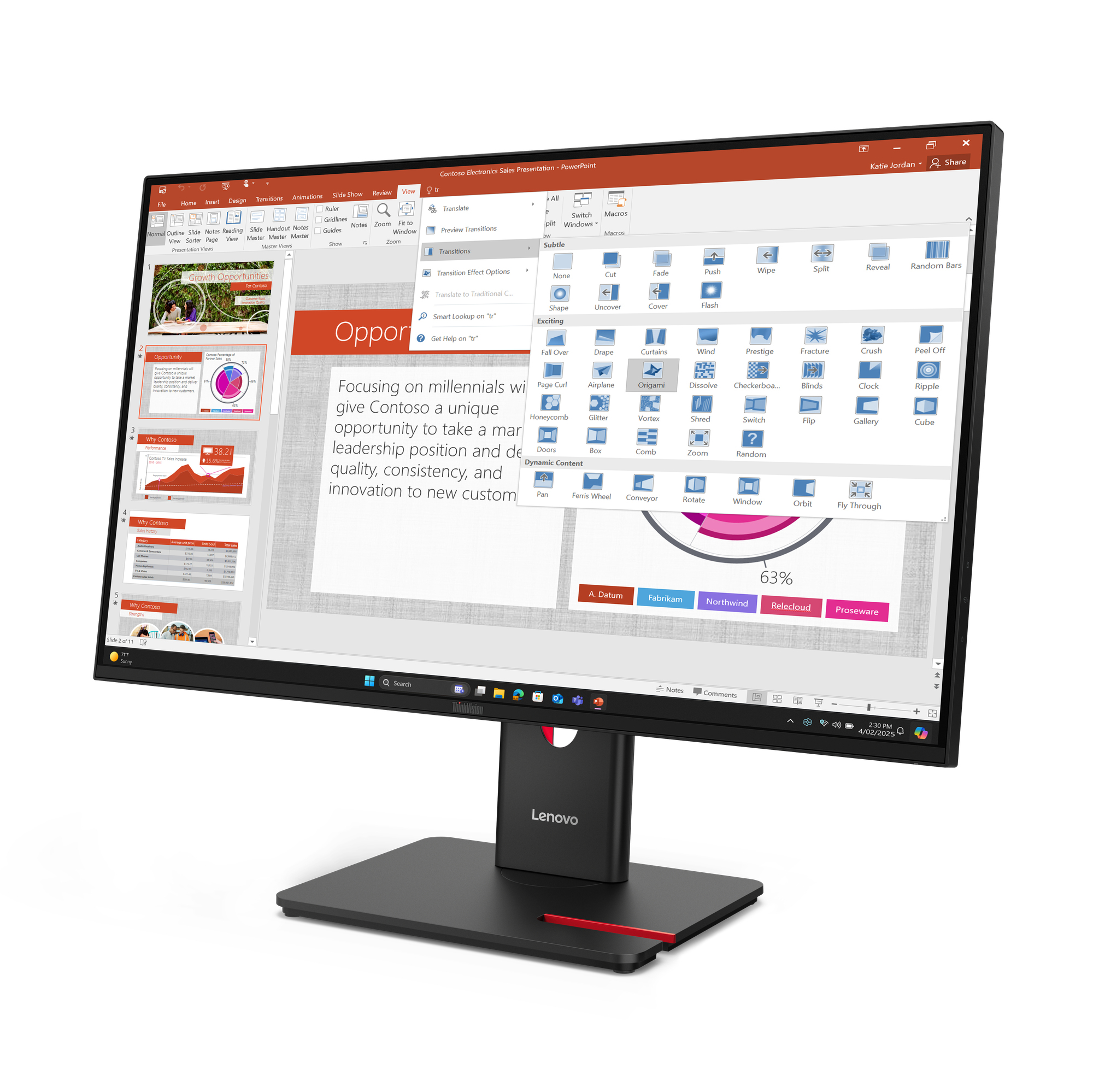 Monitor Lenovo wyświetlający prezentację PowerPoint z wykresami i tekstem.