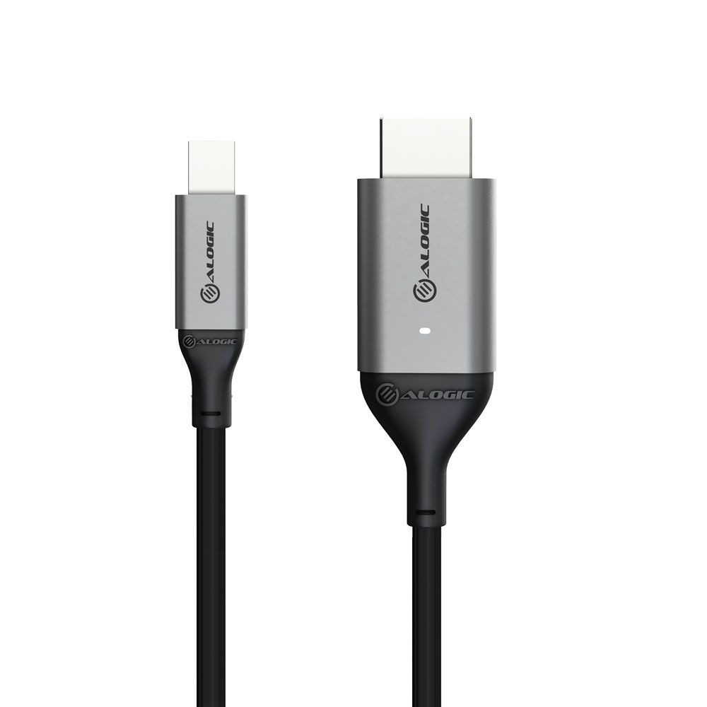 Cable USB-C conectado a un portátil y un monitor.