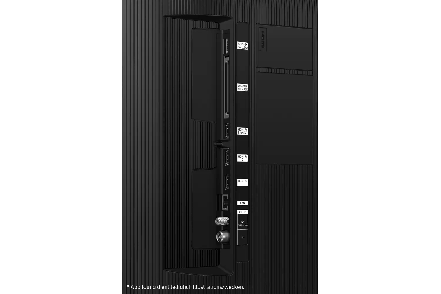 Widok z tyłu czarnego telewizora z portami do różnych połączeń.