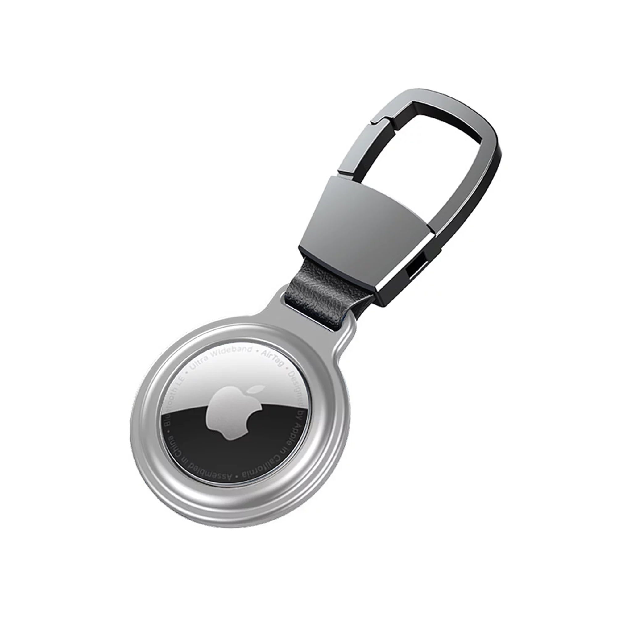 Silberner AirTag an einem Schlüsselring mit schwarzem Band. Das Apple-Logo ist auf der Oberfläche des AirTag sichtbar.