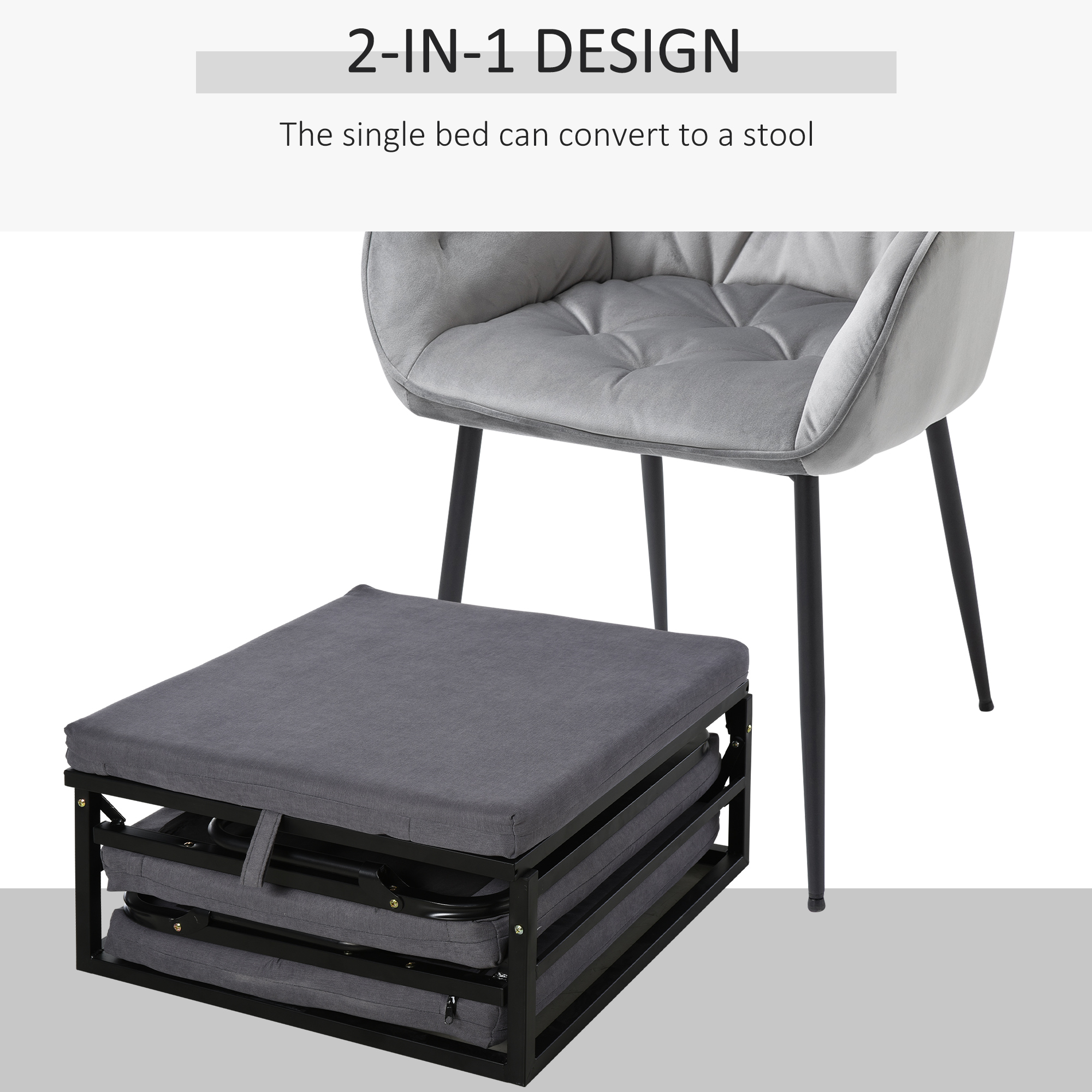 Ein Einzelbett, das in einen Hocker umgewandelt werden kann. Das Bett hat ein graues Kissen und einen schwarzen Metallrahmen. Rechts ein grauer Stuhl.