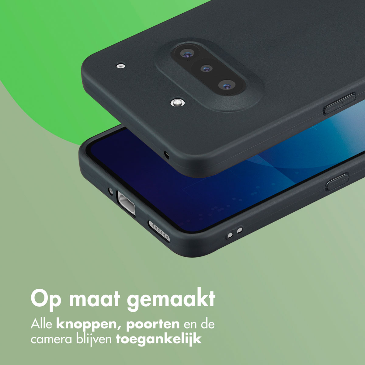 Un téléphone dans un étui à imprimé léopard, avec l'heure affichée, plus deux composants d'étui supplémentaires.