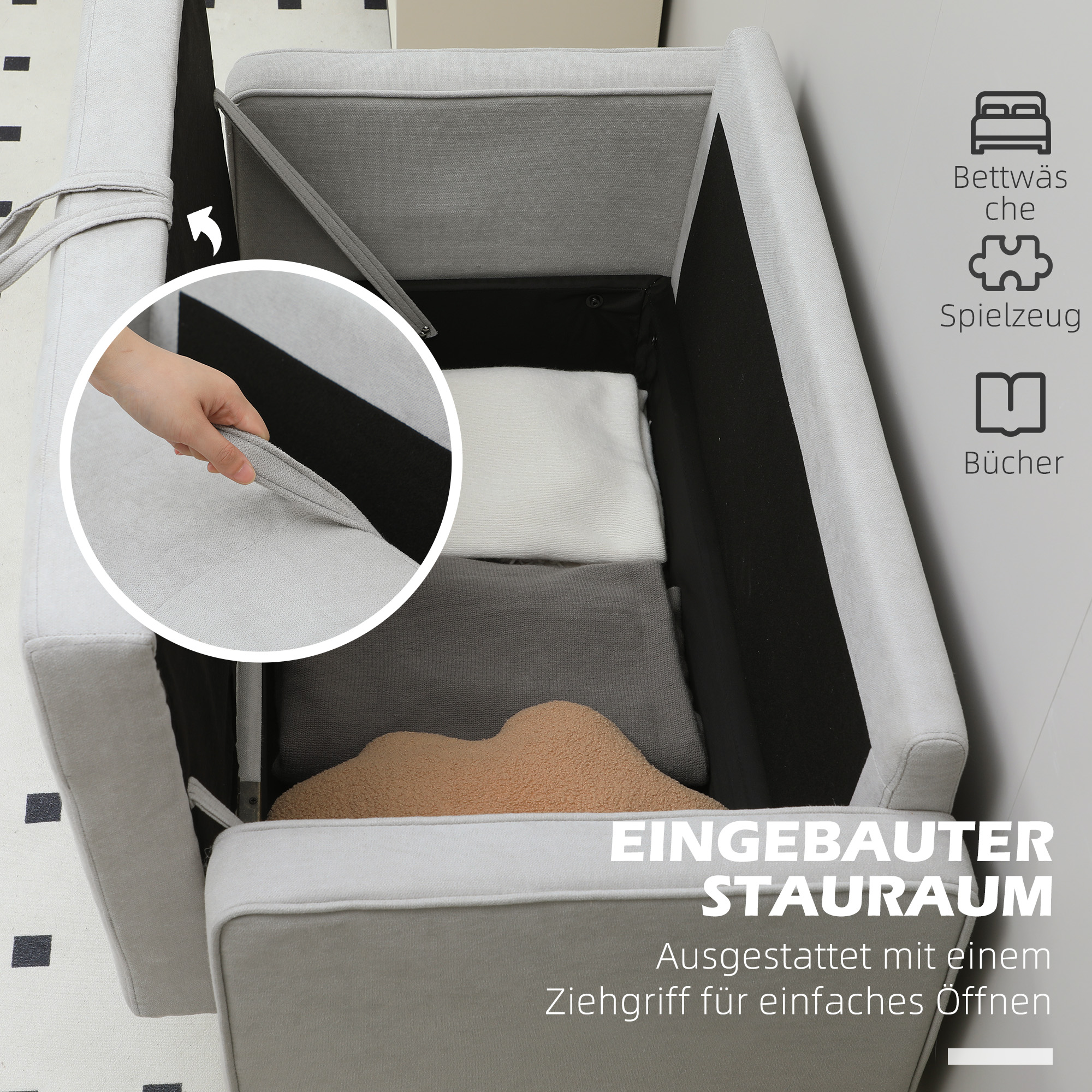 Graues Sofa mit Stauraum. Hand öffnet den Deckel. Bettwäsche, Spielzeug und Bücher-Icons sind gezeigt.