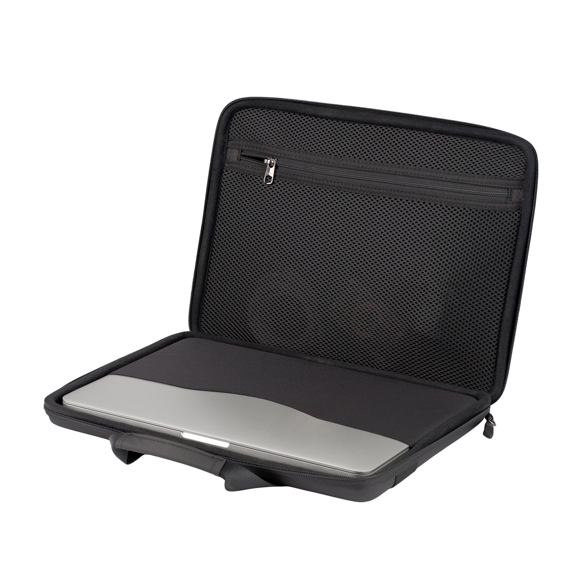 Laptop w czarnym etui na laptopa. Etui ma zamek błyskawiczny i uchwyt. Laptop jest srebrny.