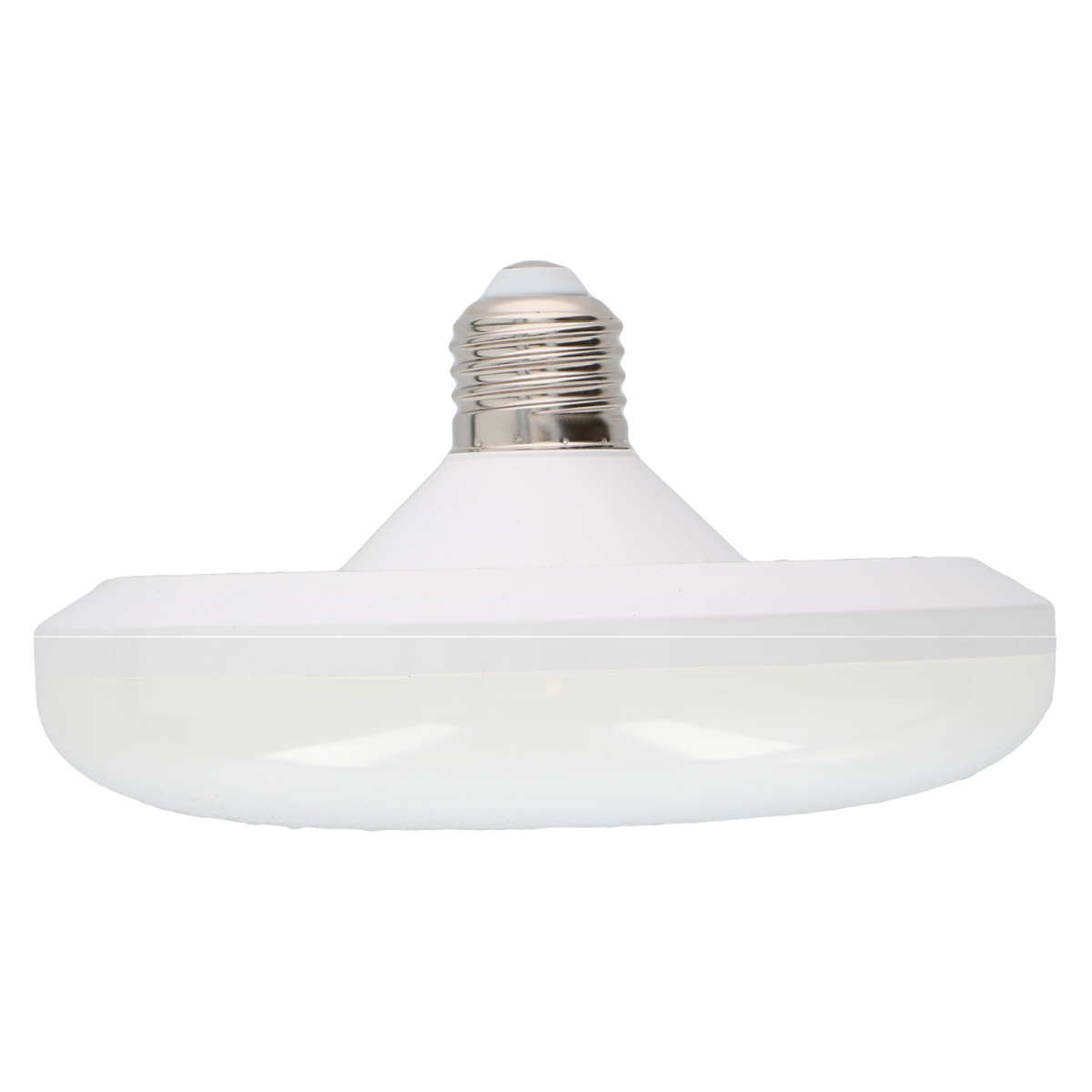 Plafonnier LED blanc avec base argentée, isolé sur fond blanc.