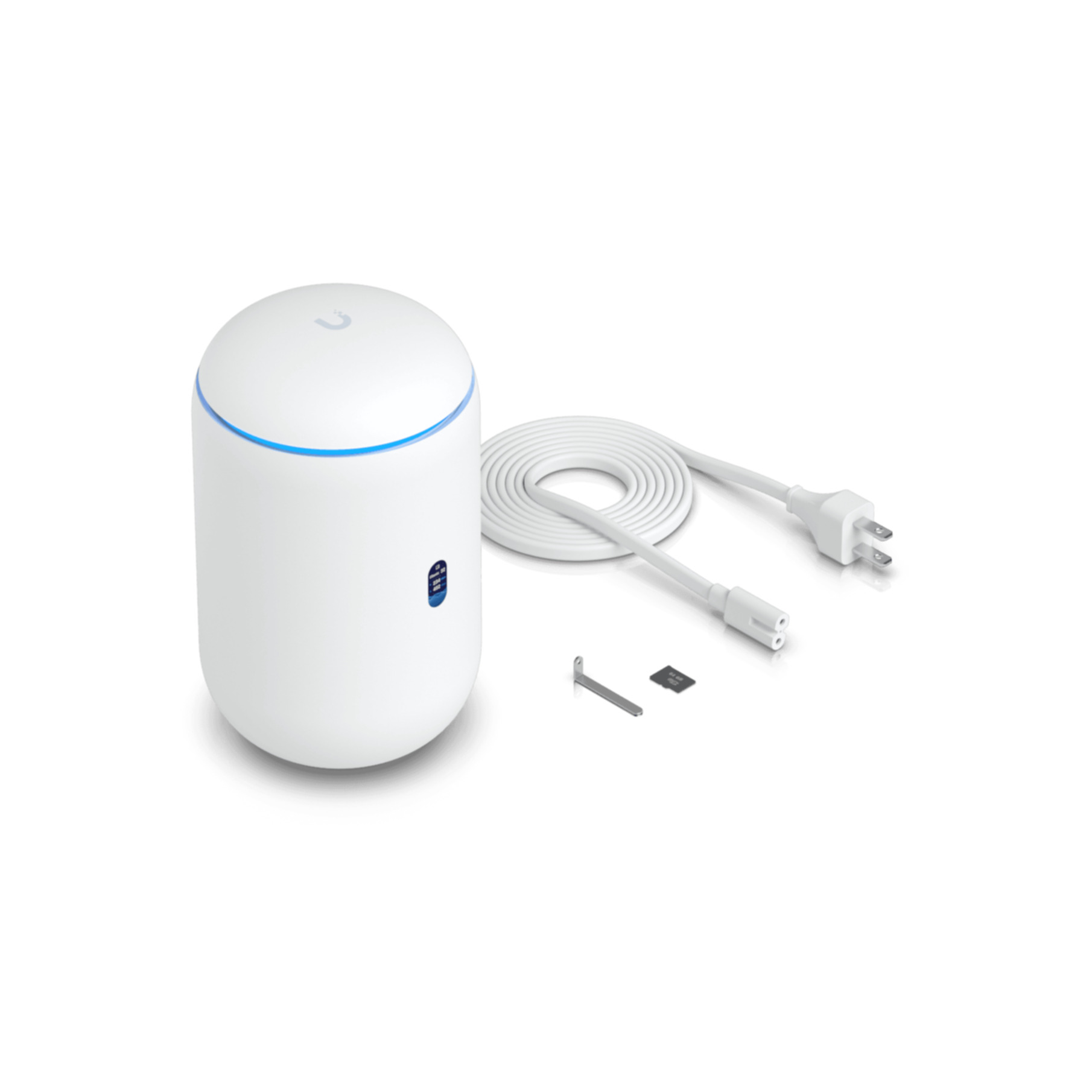 Białe cylindryczne urządzenie z kablem i akcesoriami. Białe tło.