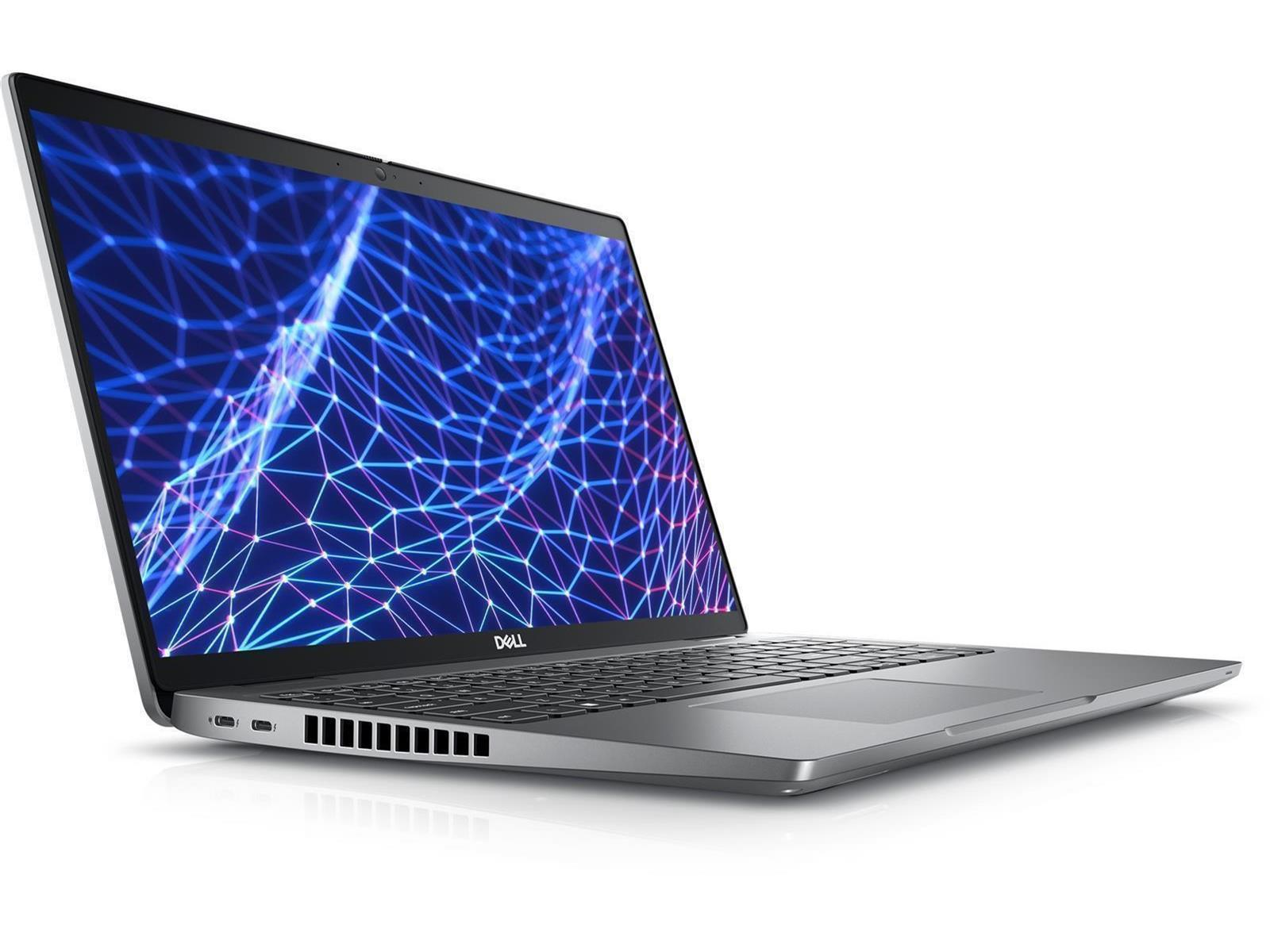Ein silberner Laptop mit einer blauen Netzwerk-Grafik auf dem Bildschirm, auf weißem Hintergrund.