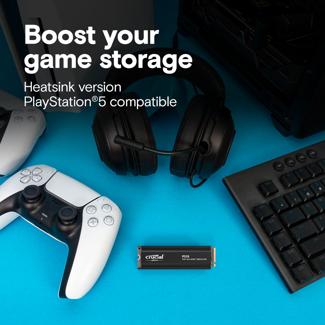 Srebrny i szary nadajnik-odbiornik SFP z etykietami. Marka to INTELLINET NETWORK SOLUTIONS.