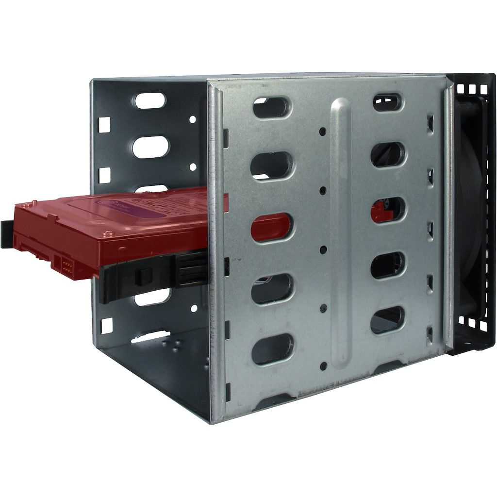 Rack metallico con un disco rigido rosso inserito e una ventola a destra.