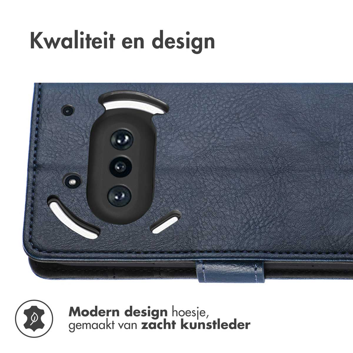 Primo piano di una custodia per telefono che mostra l'area della fotocamera. Il testo in alto recita 'Kwaliteit en design'.