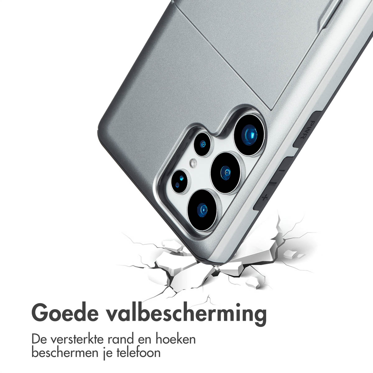 Zilveren telefoonhoesje met een telefoon en een gebarsten oppervlak om een goede valbescherming te laten zien.