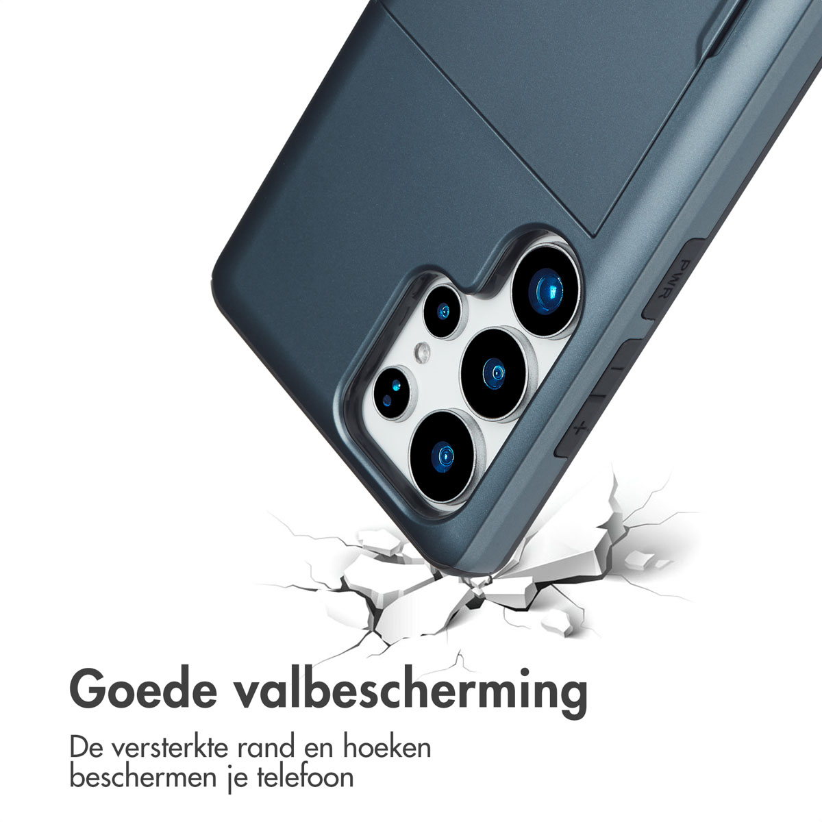 Telefoonhoesje dat valt, met scheuren rond de impact.