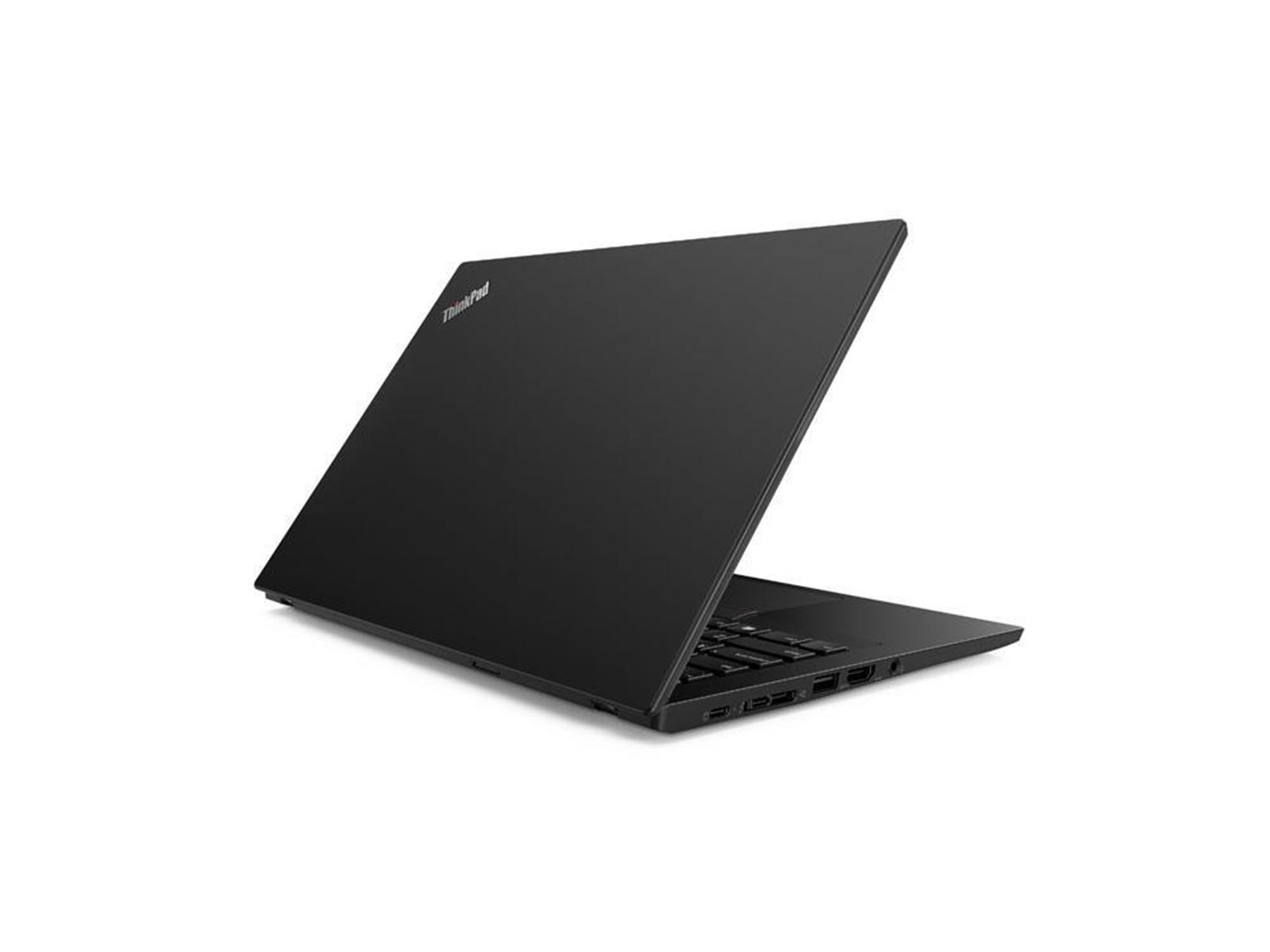 Ein schwarzer ThinkPad-Laptop. Der Deckel ist geschlossen und zeigt das ThinkPad-Logo.