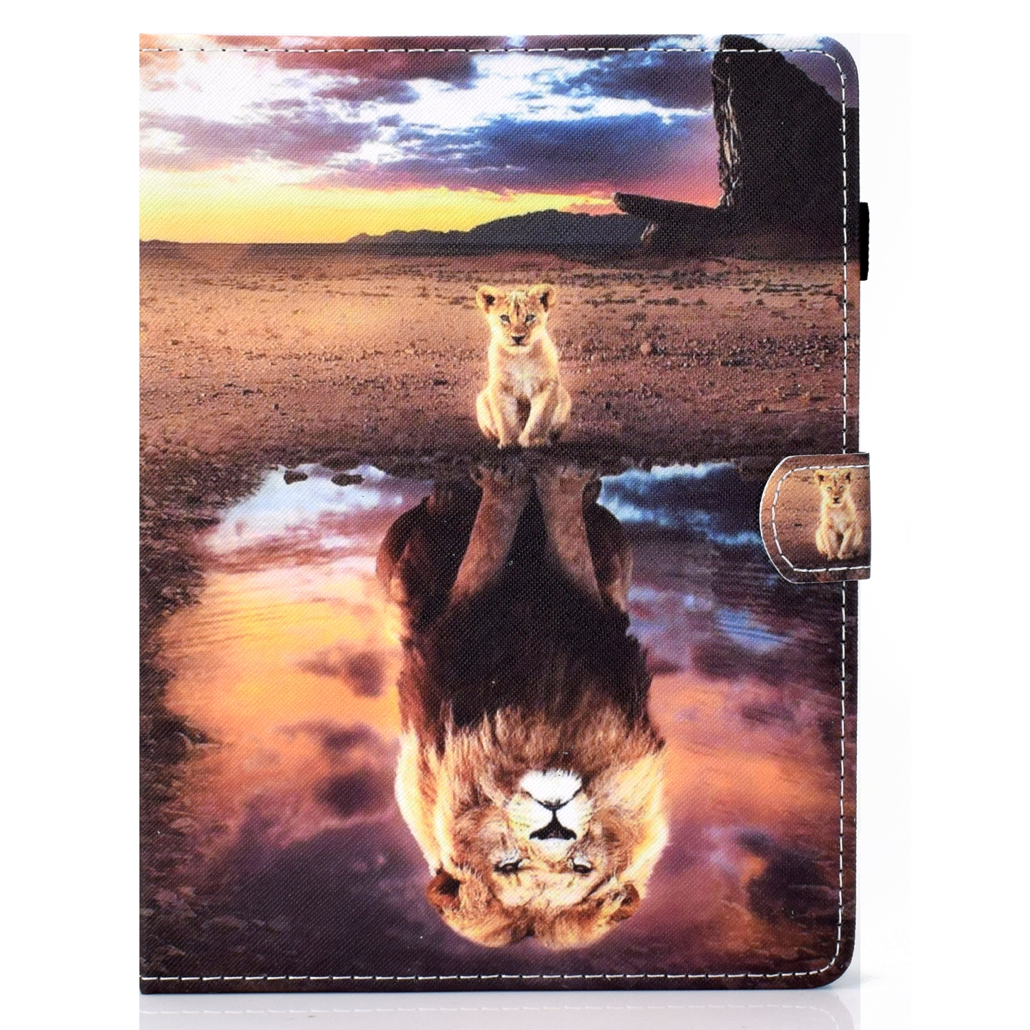 Tablethülle mit Löwenbild. Spiegelung eines Löwen im Wasser.