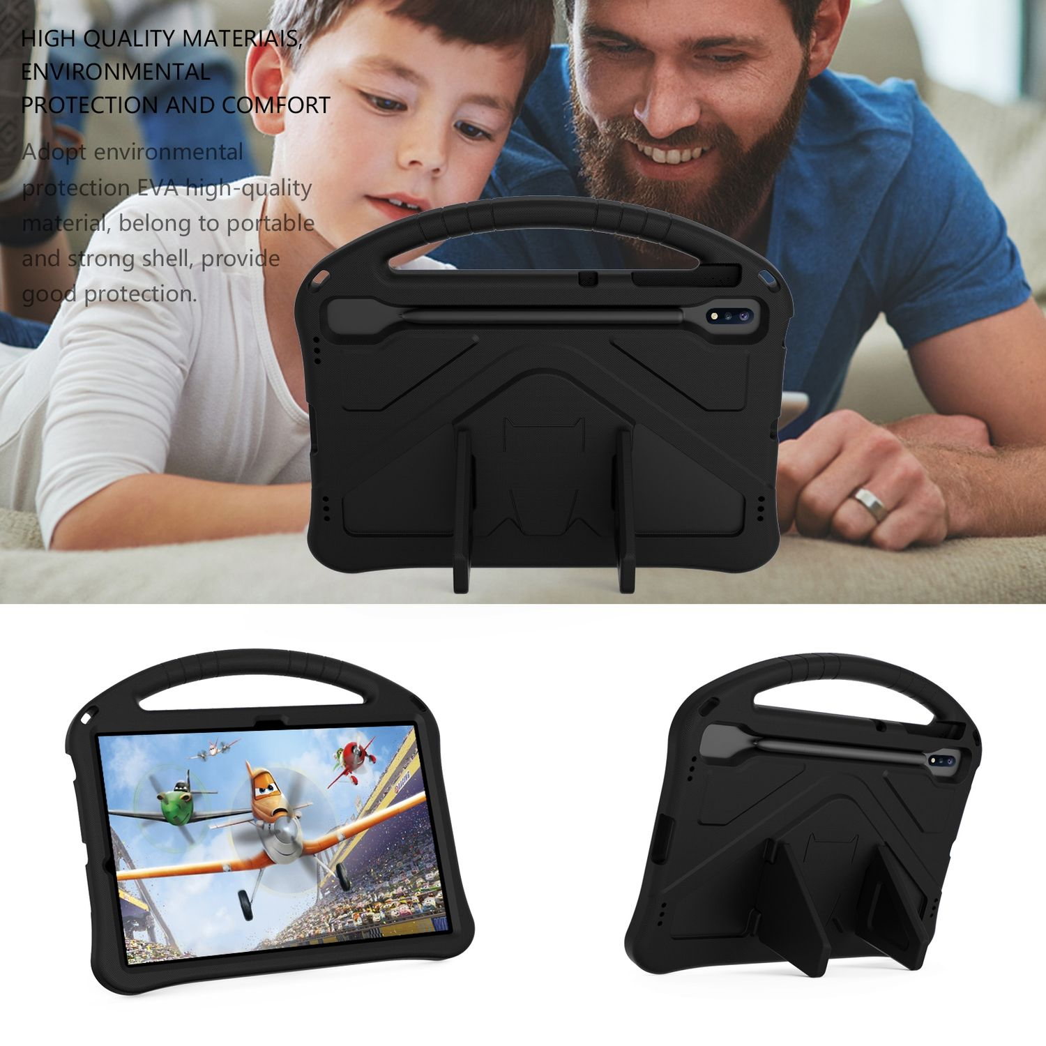 Ein Vater und Sohn betrachten ein Tablet in einer schwarzen Hülle. Flugzeuge werden auf dem Tablet-Bildschirm gezeigt.