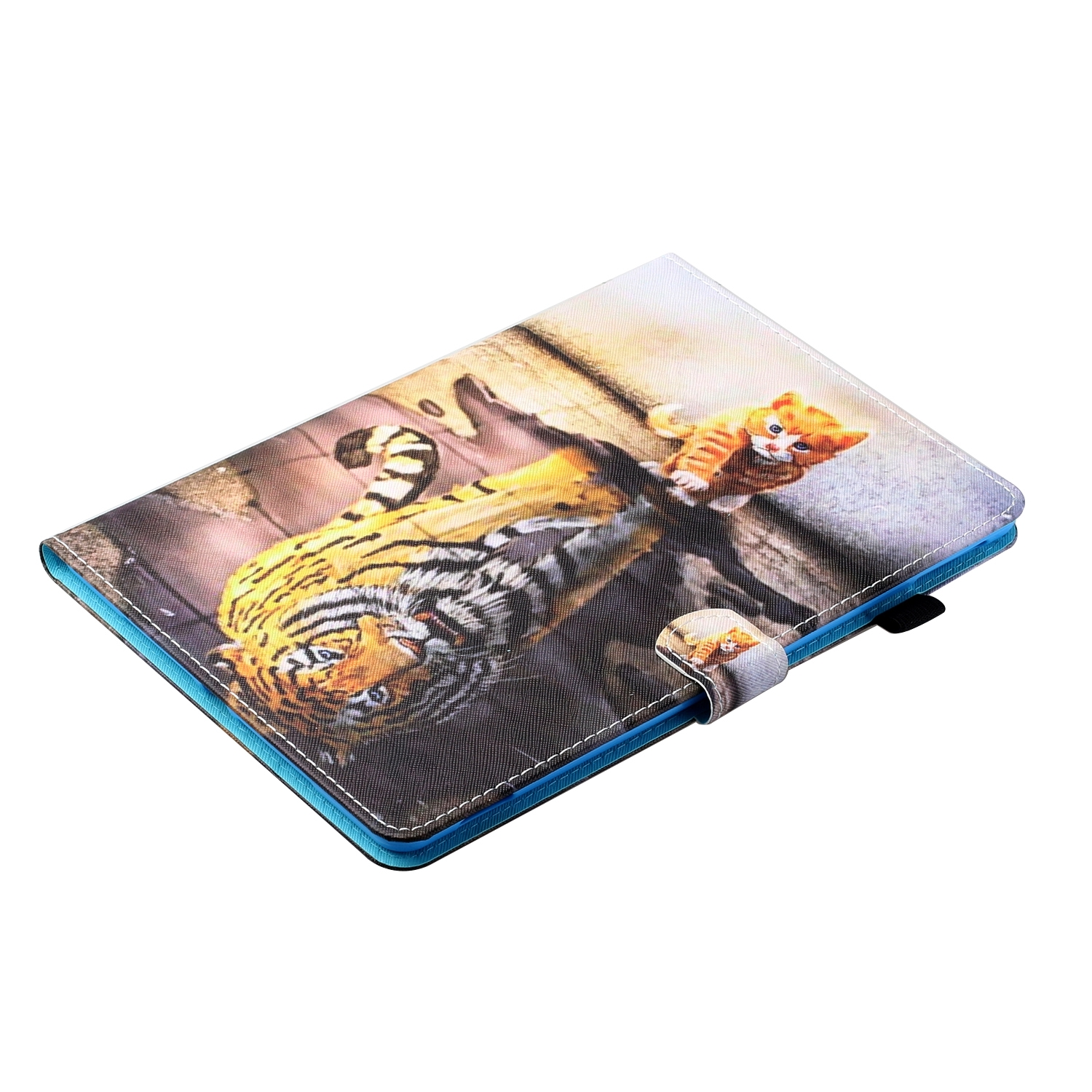 Geschlossene Tablethülle mit Tiger- und Katzenbild. Die Hülle ist blau und hat einen schwarzen Knopf.