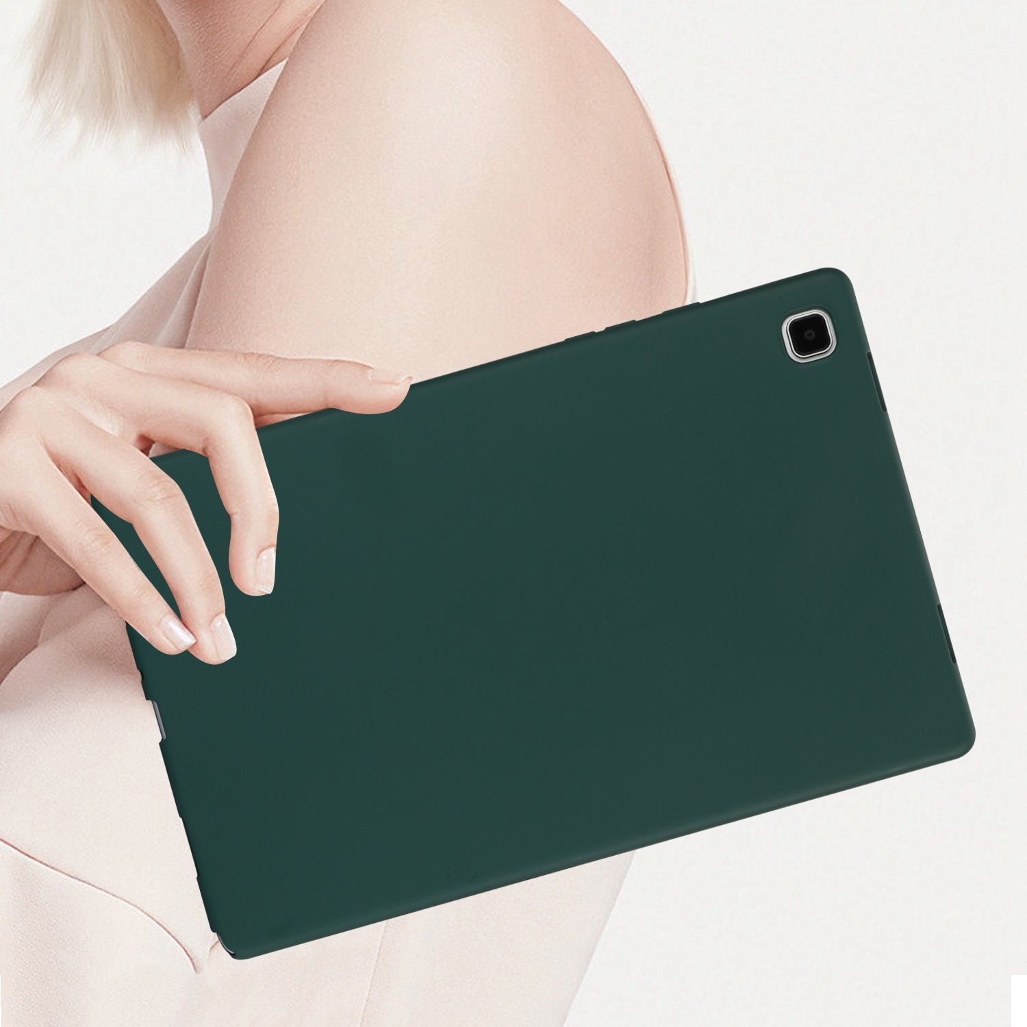 Eine Person hält ein dunkelgrünes Tablet, wobei eine Kamera auf der Rückseite sichtbar ist.