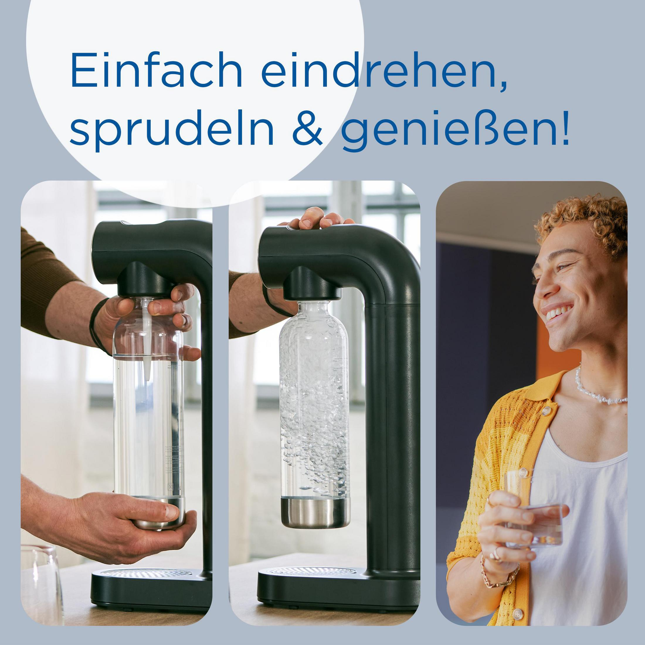 Hände füllen eine Glasflasche mit Wasser aus einem schwarzen Sodamaker, mit einer lächelnden Person.