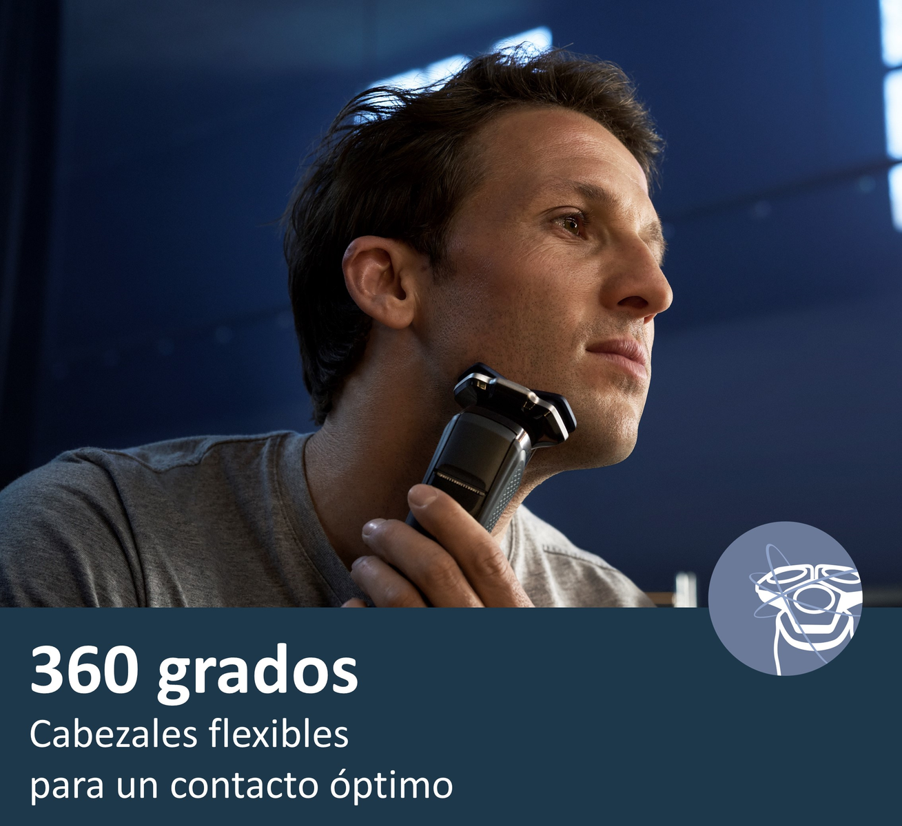 Hombre se afeita con afeitadora Philips. Texto indica cabezales flexibles para contacto óptimo.